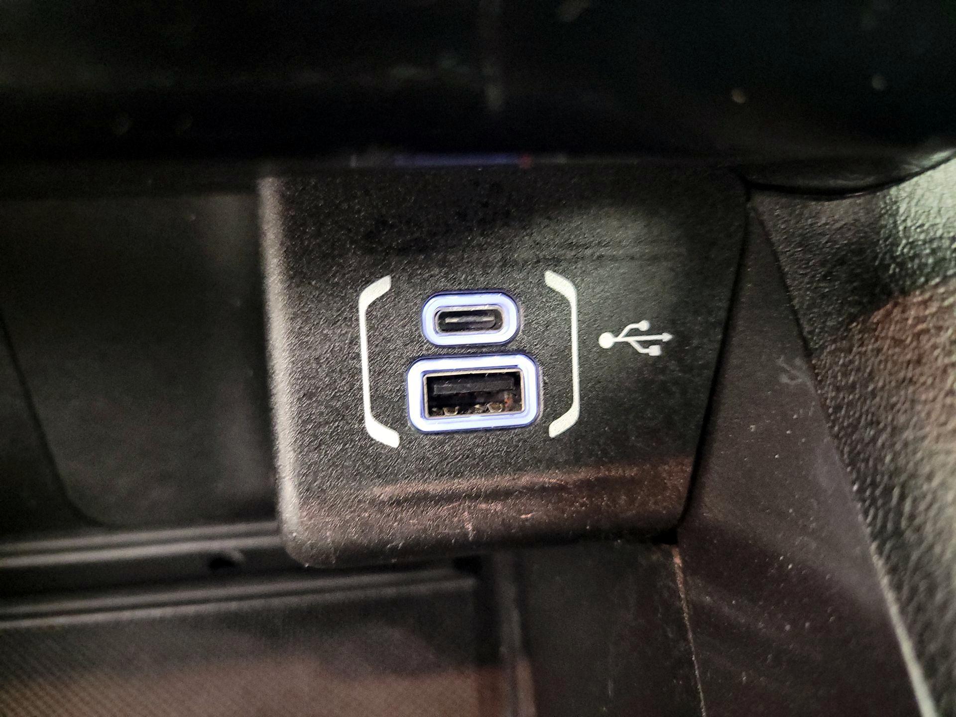 Thumbnail: 2022 Jeep Compass - 18