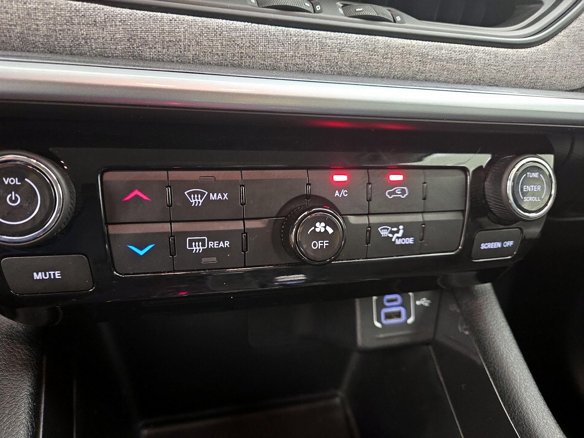 Thumbnail: 2022 Jeep Compass - 16