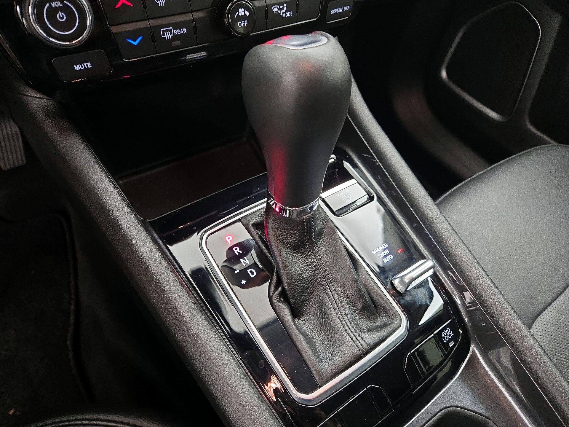 Thumbnail: 2022 Jeep Compass - 17