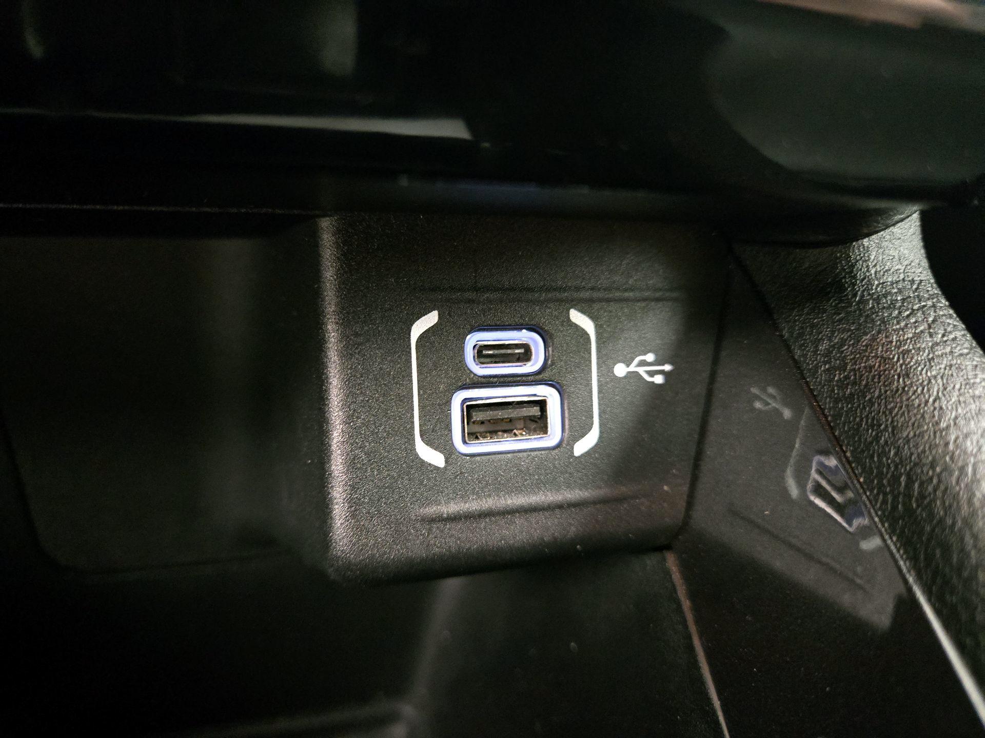 Thumbnail: 2022 Jeep Compass - 18