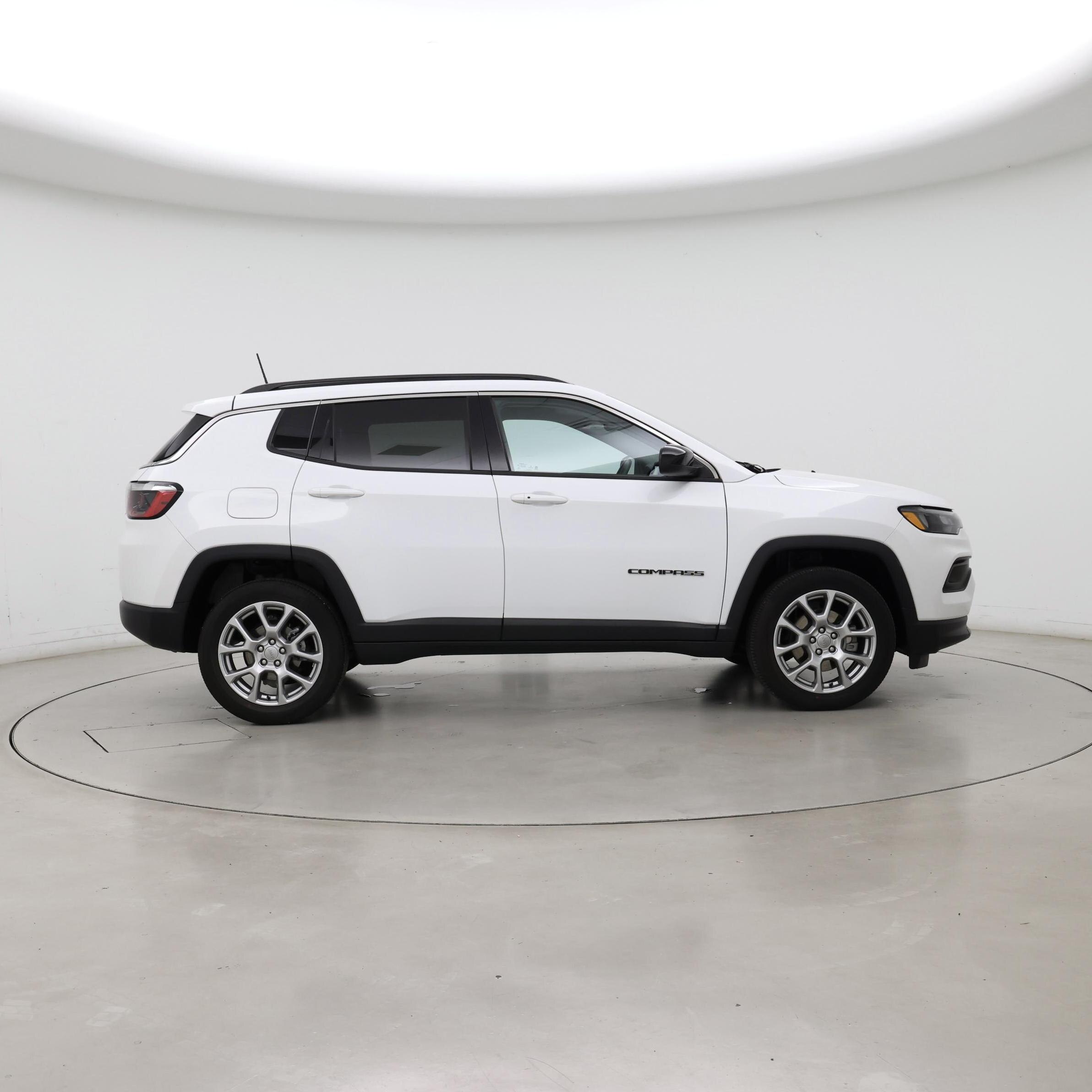 Thumbnail: 2022 Jeep Compass - 7