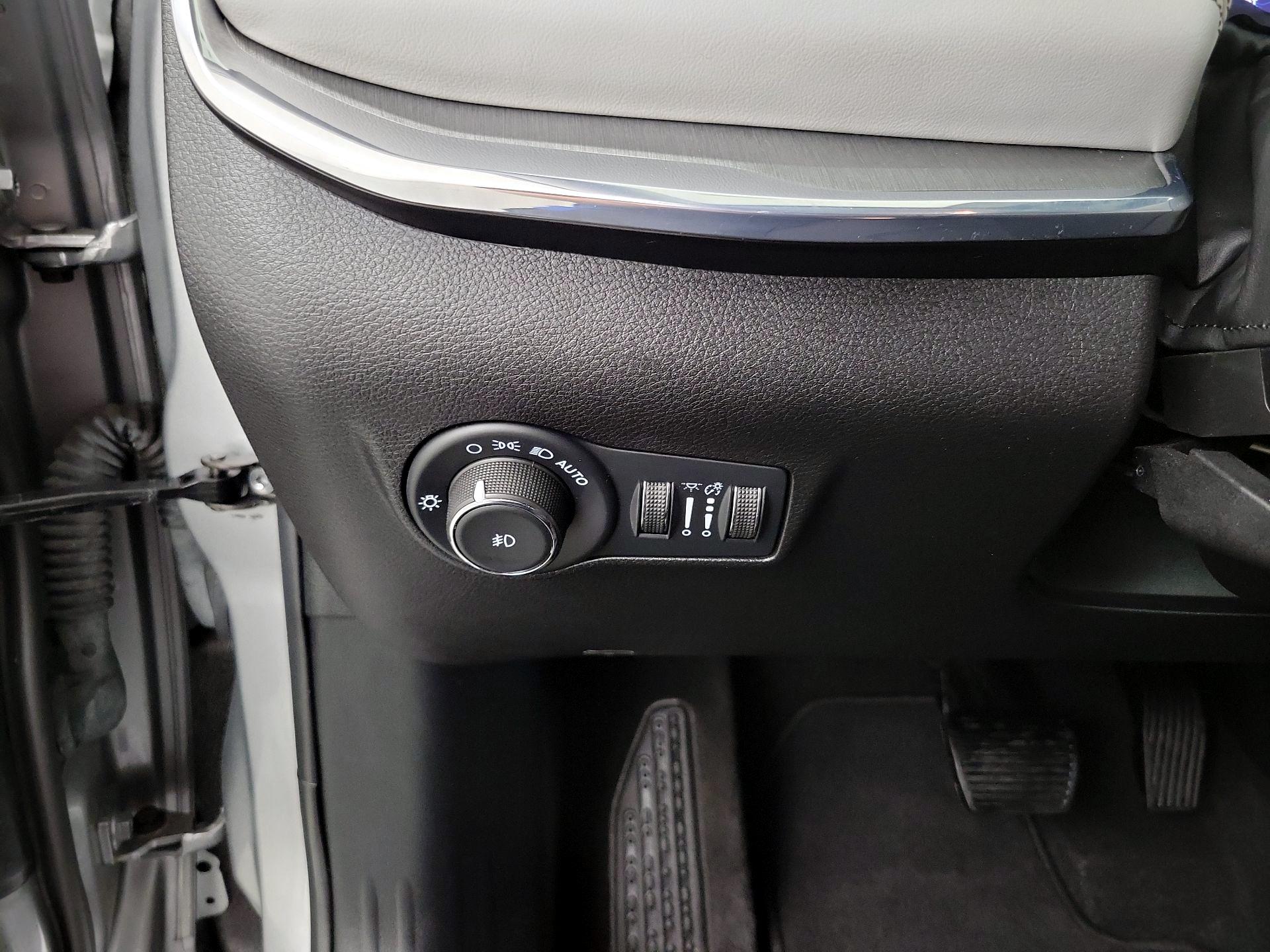 Thumbnail: 2022 Jeep Compass - 13