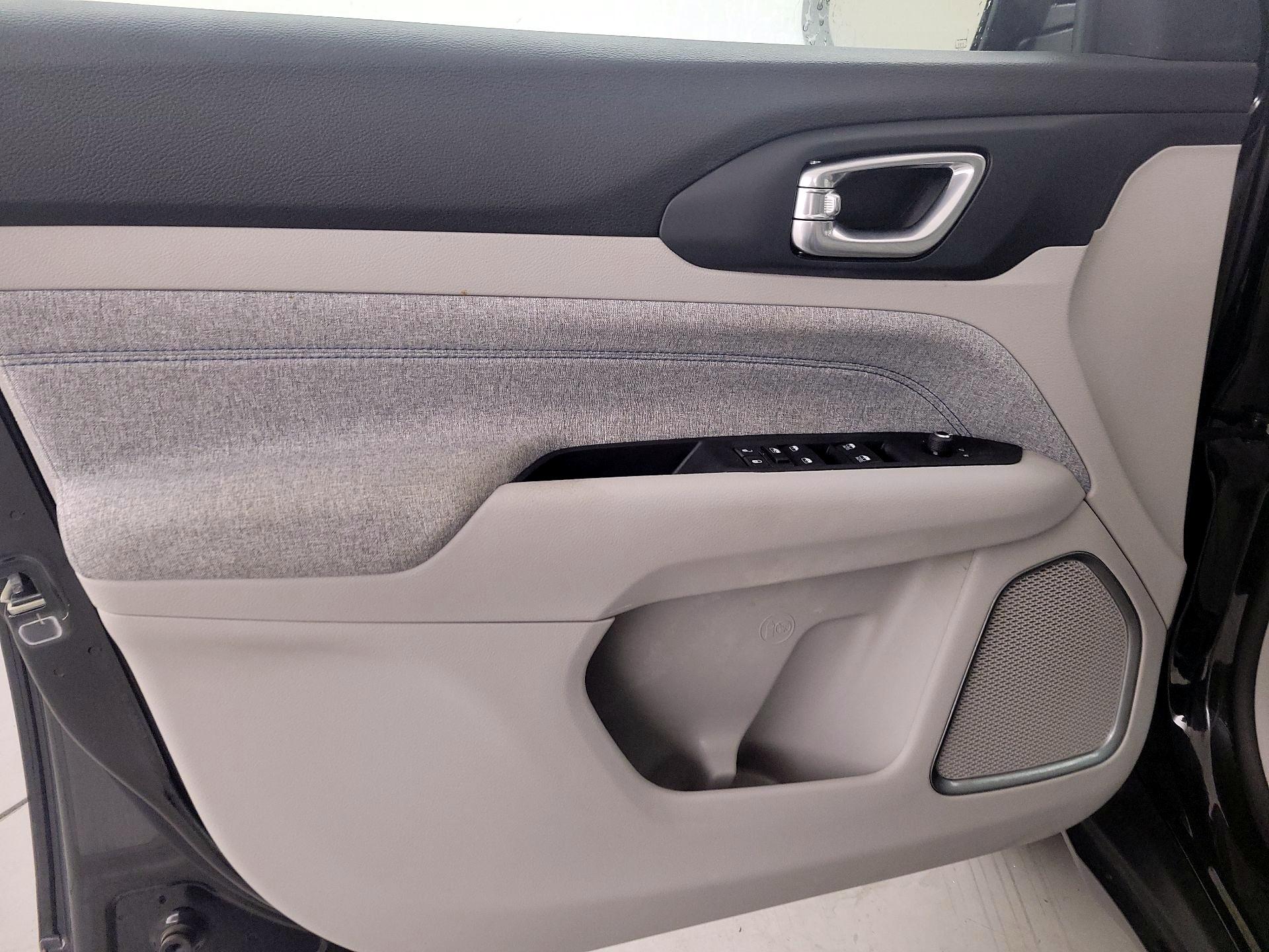 Thumbnail: 2022 Jeep Compass - 12