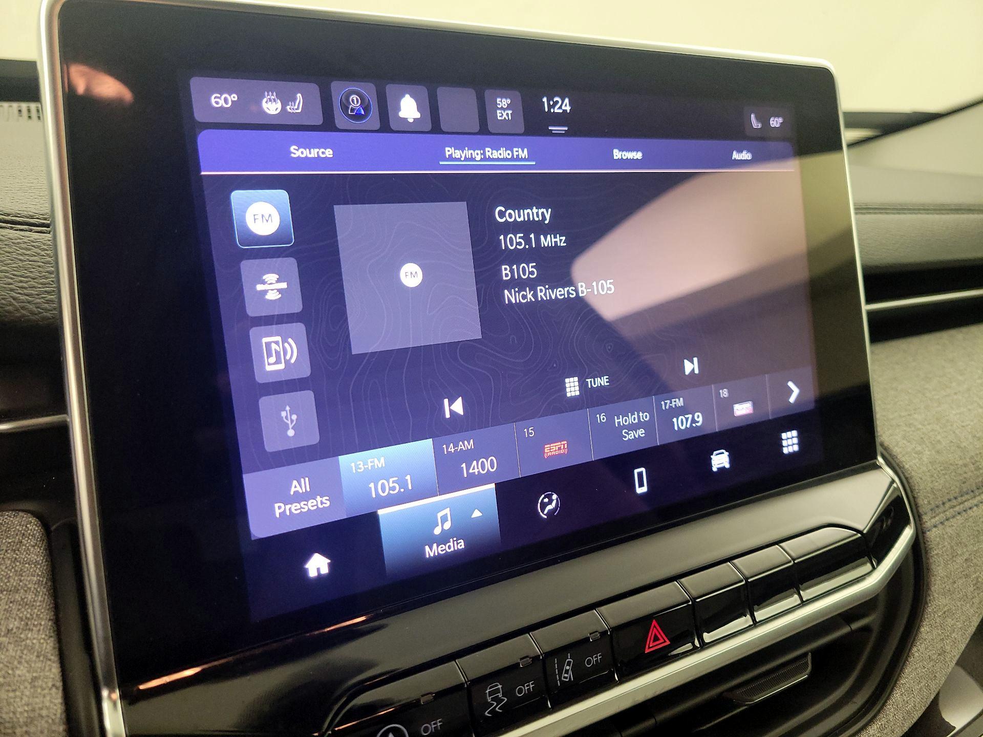 Thumbnail: 2022 Jeep Compass - 15