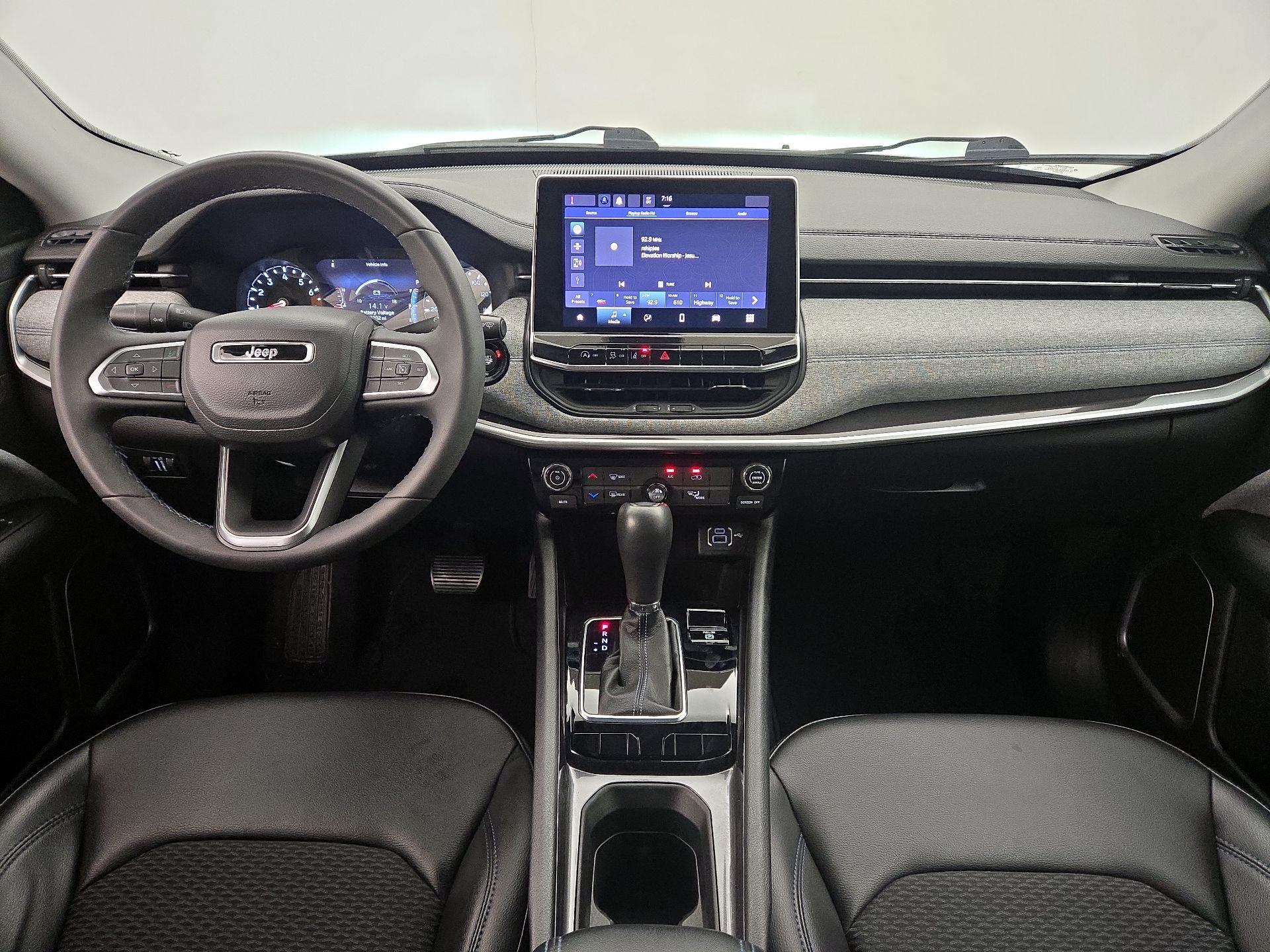 Thumbnail: 2022 Jeep Compass - 9