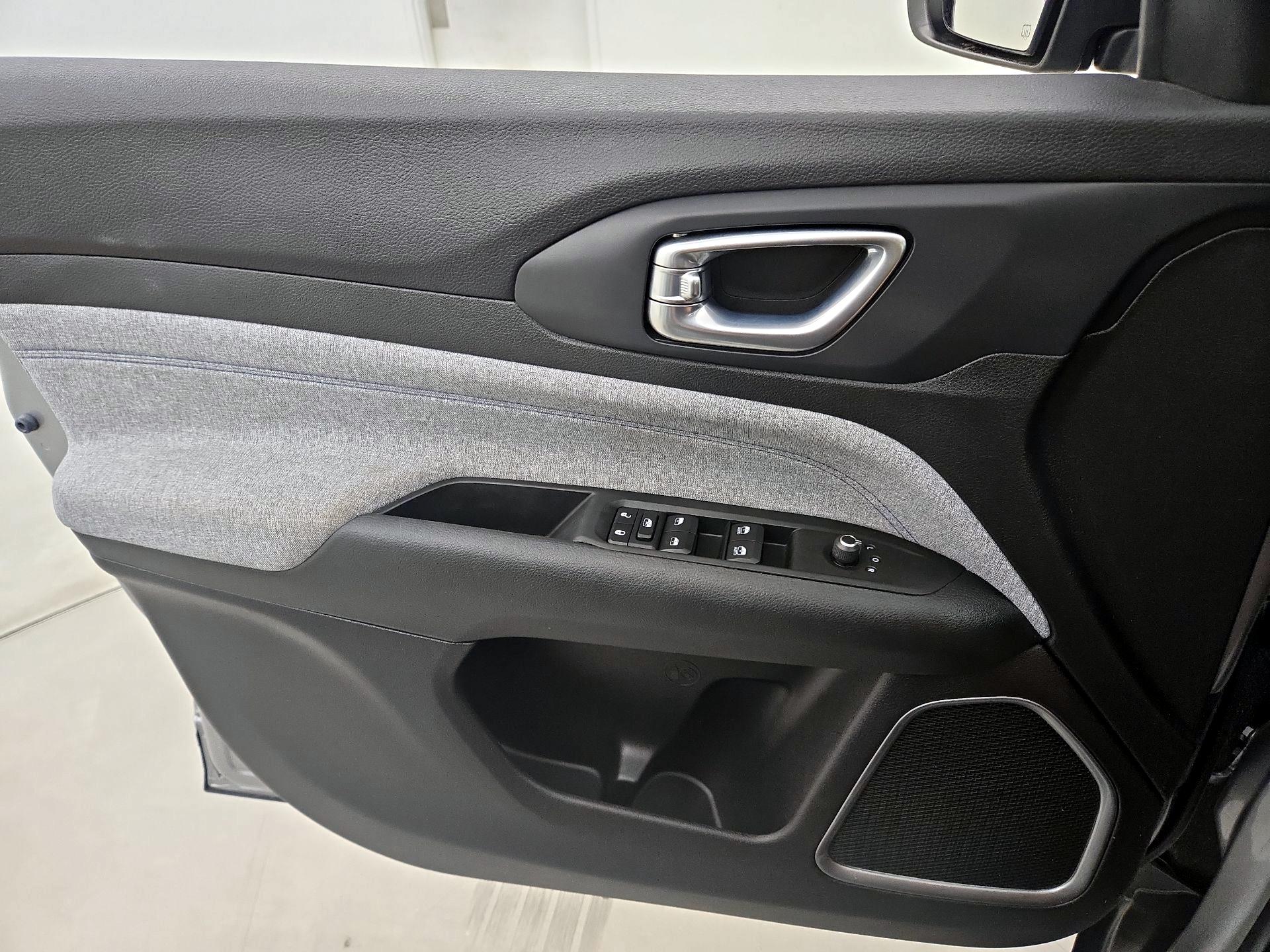 Thumbnail: 2022 Jeep Compass - 12