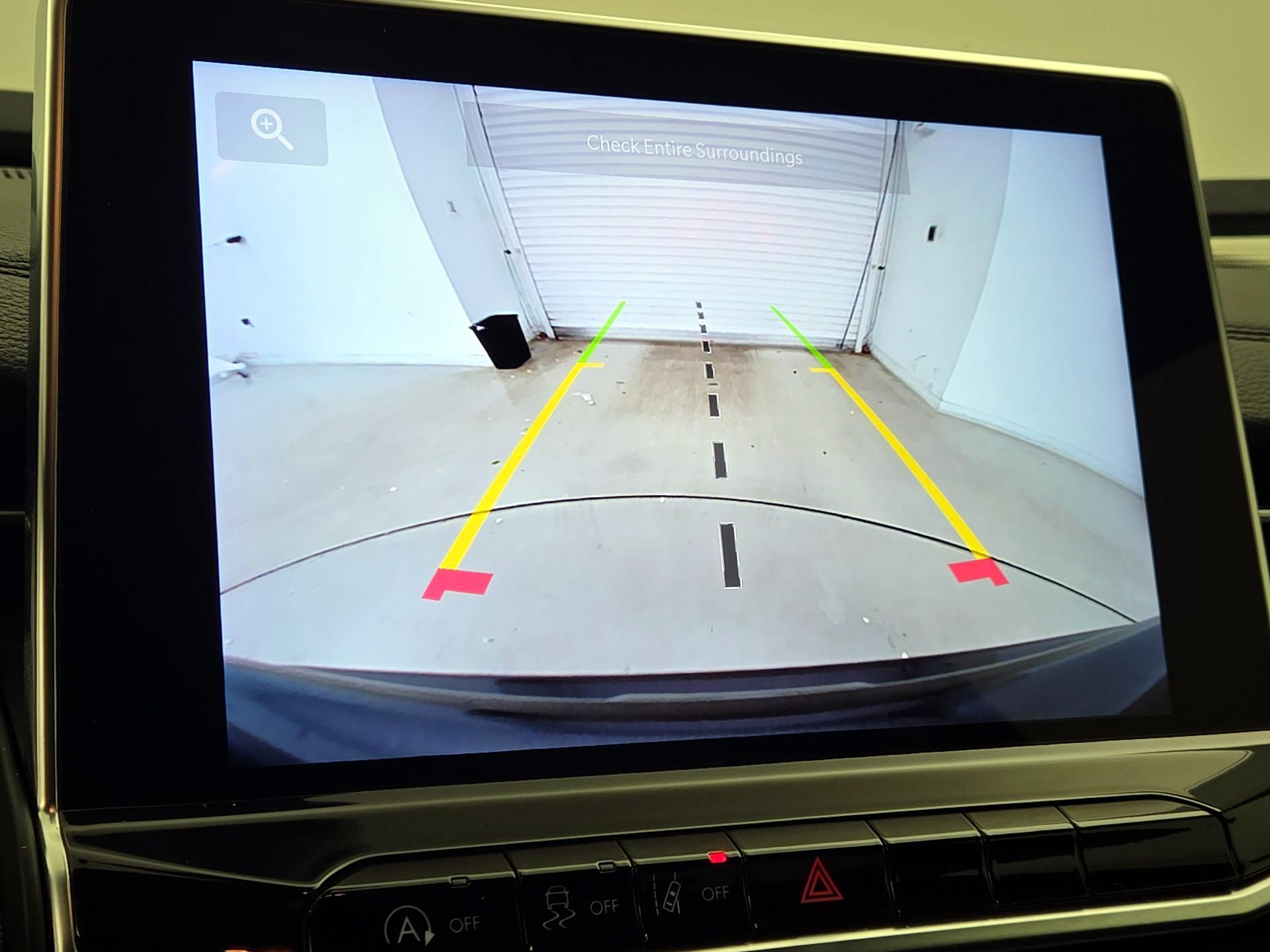 Thumbnail: 2023 Jeep Compass - 14