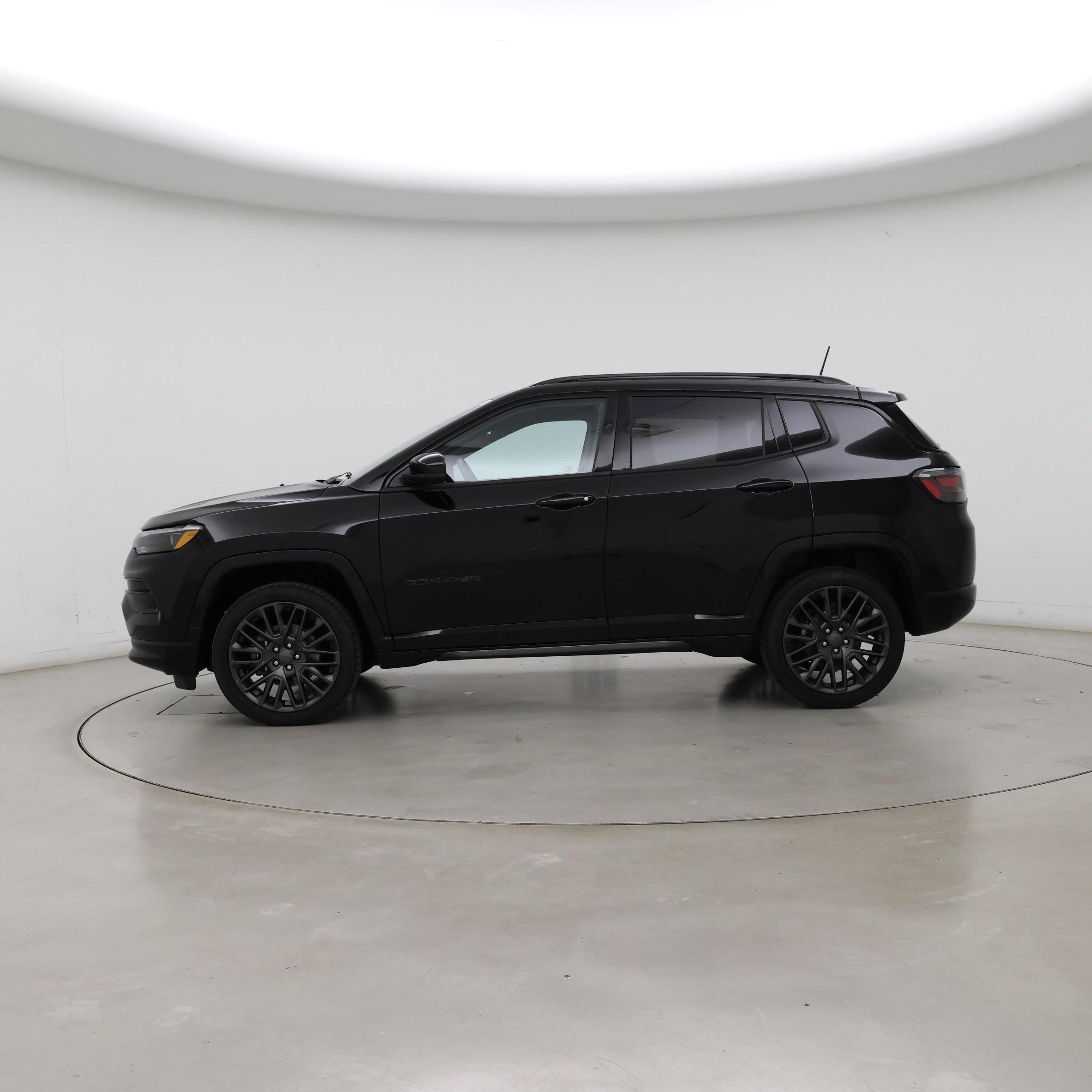 Thumbnail: 2022 Jeep Compass - 3