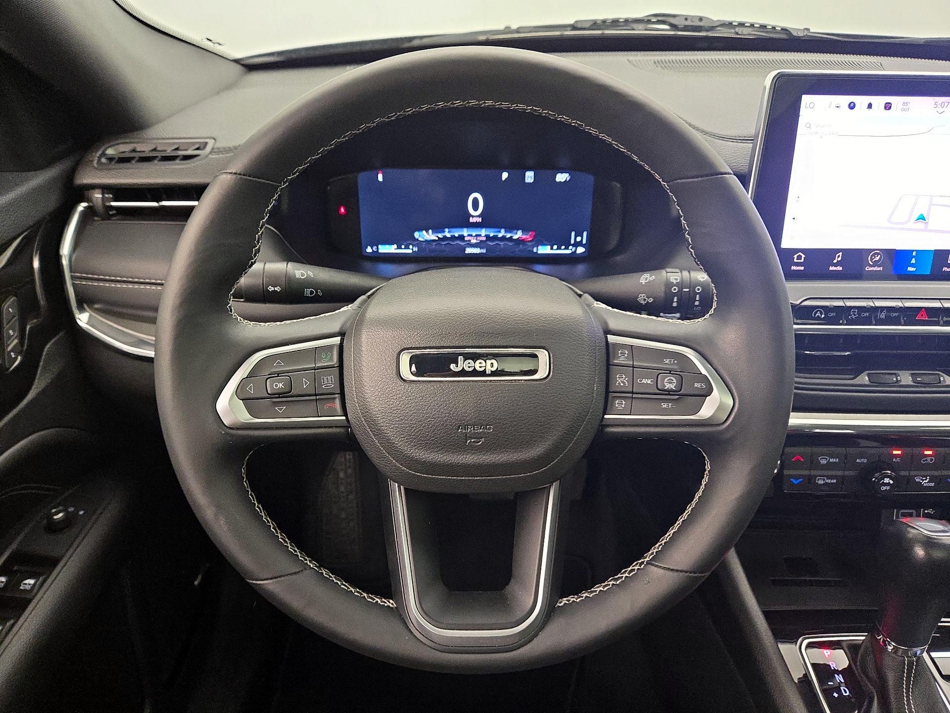 Thumbnail: 2022 Jeep Compass - 10