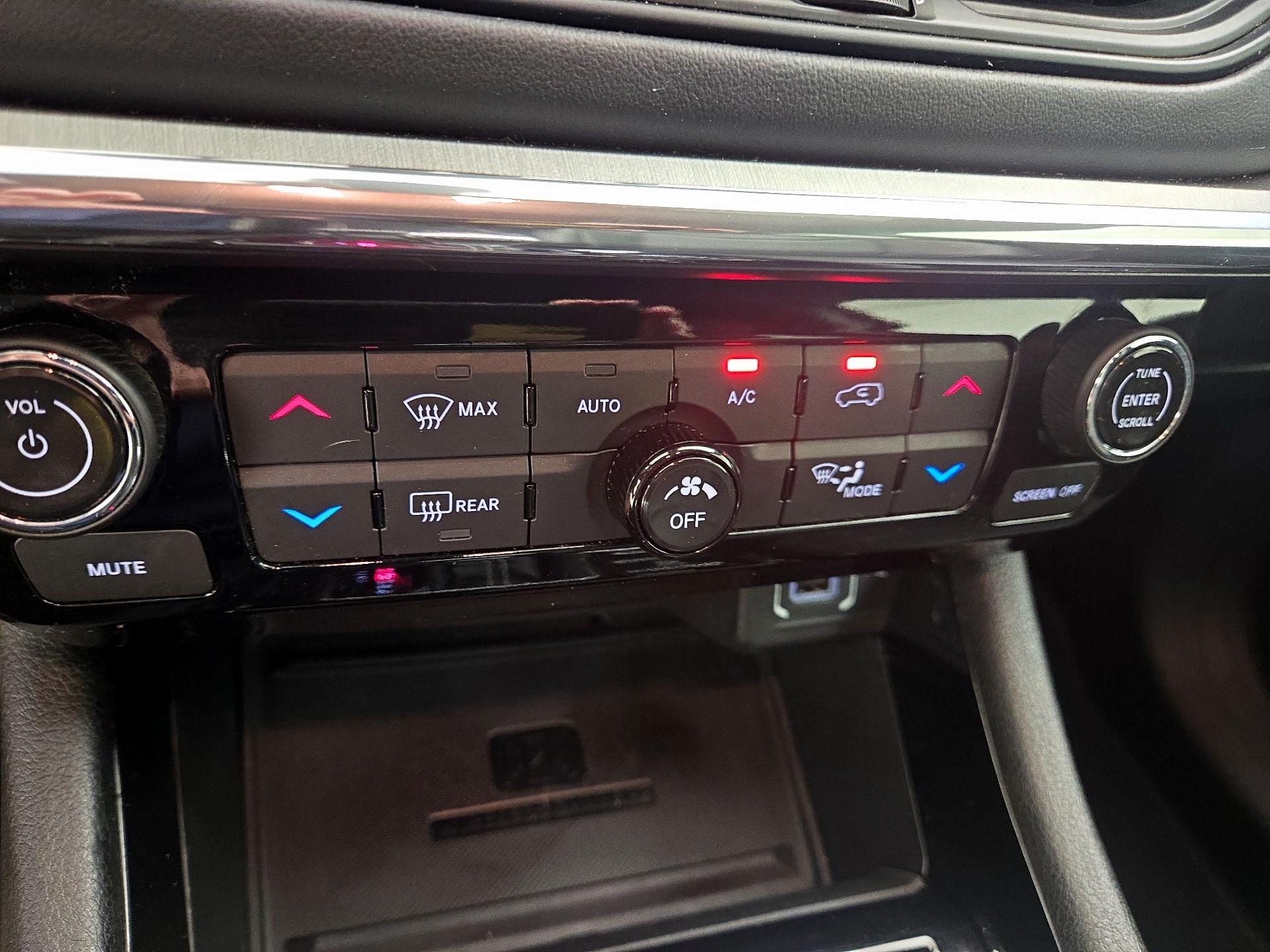 Thumbnail: 2022 Jeep Compass - 17