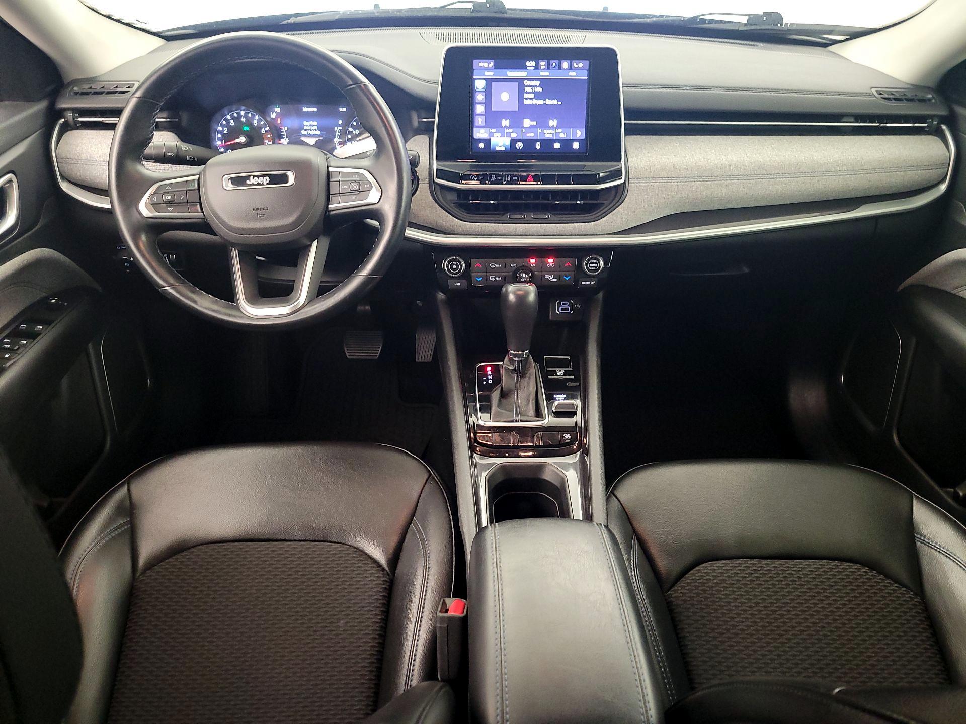 Thumbnail: 2022 Jeep Compass - 9