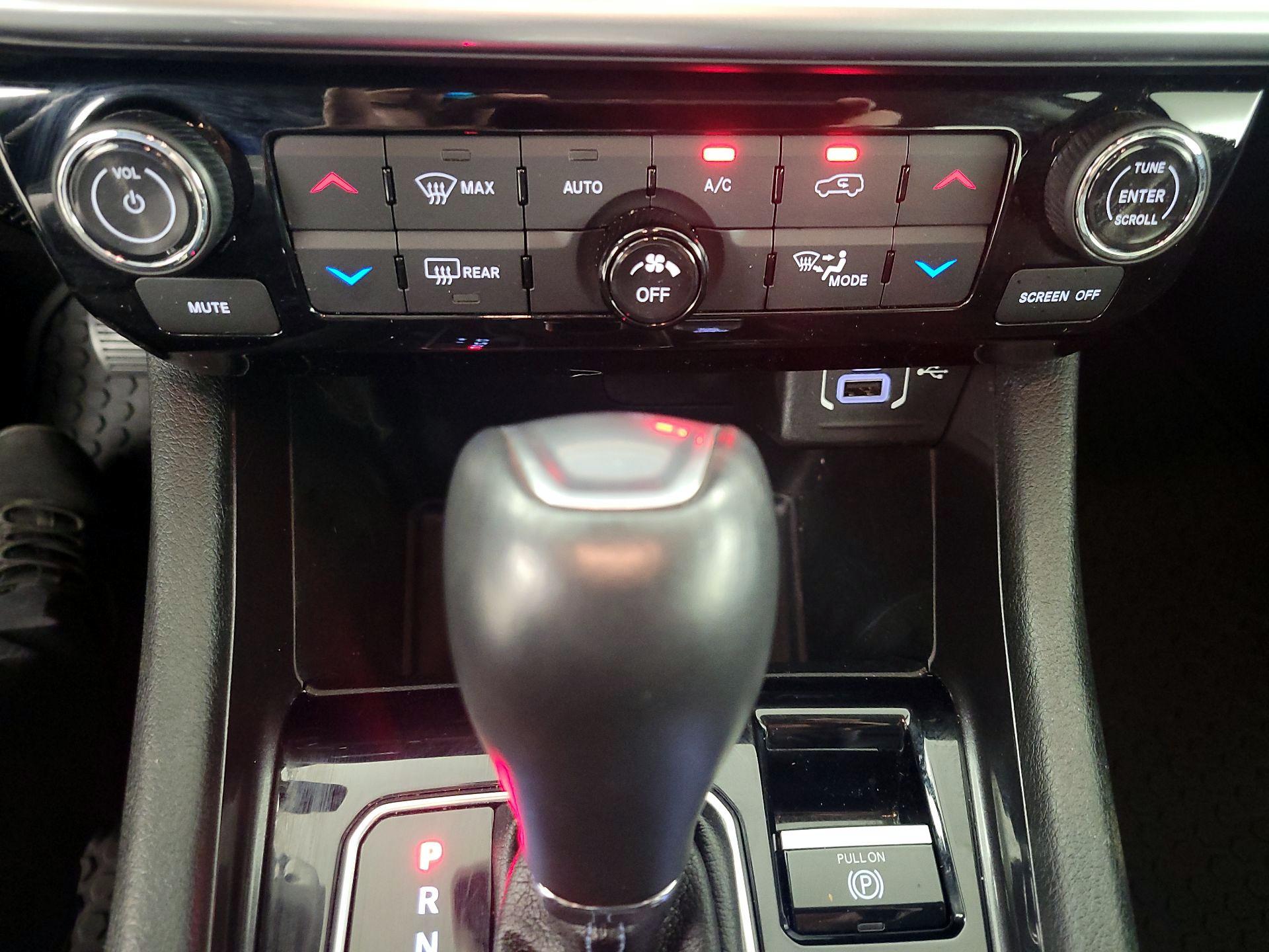 Thumbnail: 2022 Jeep Compass - 16