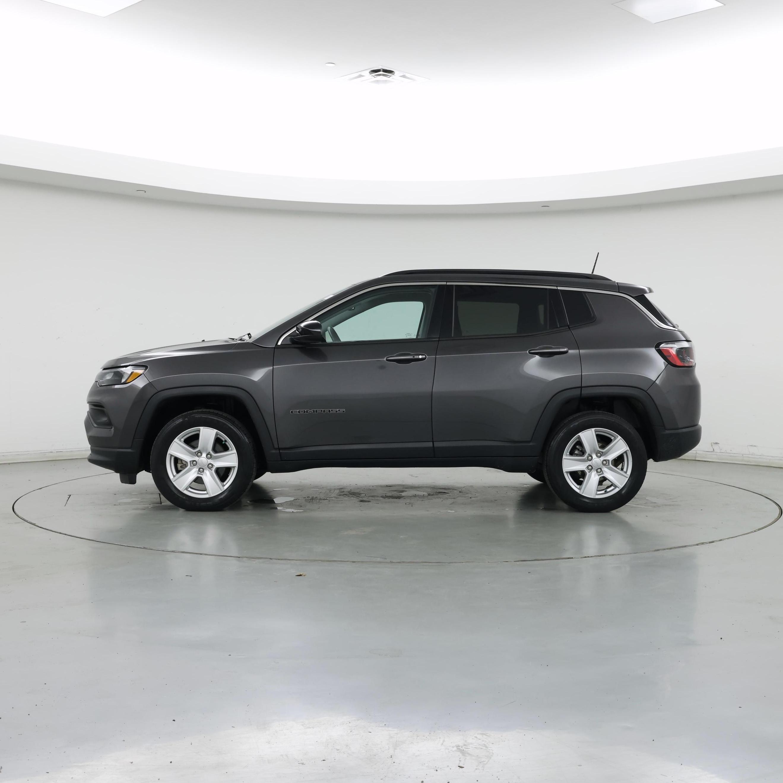 Thumbnail: 2022 Jeep Compass - 3