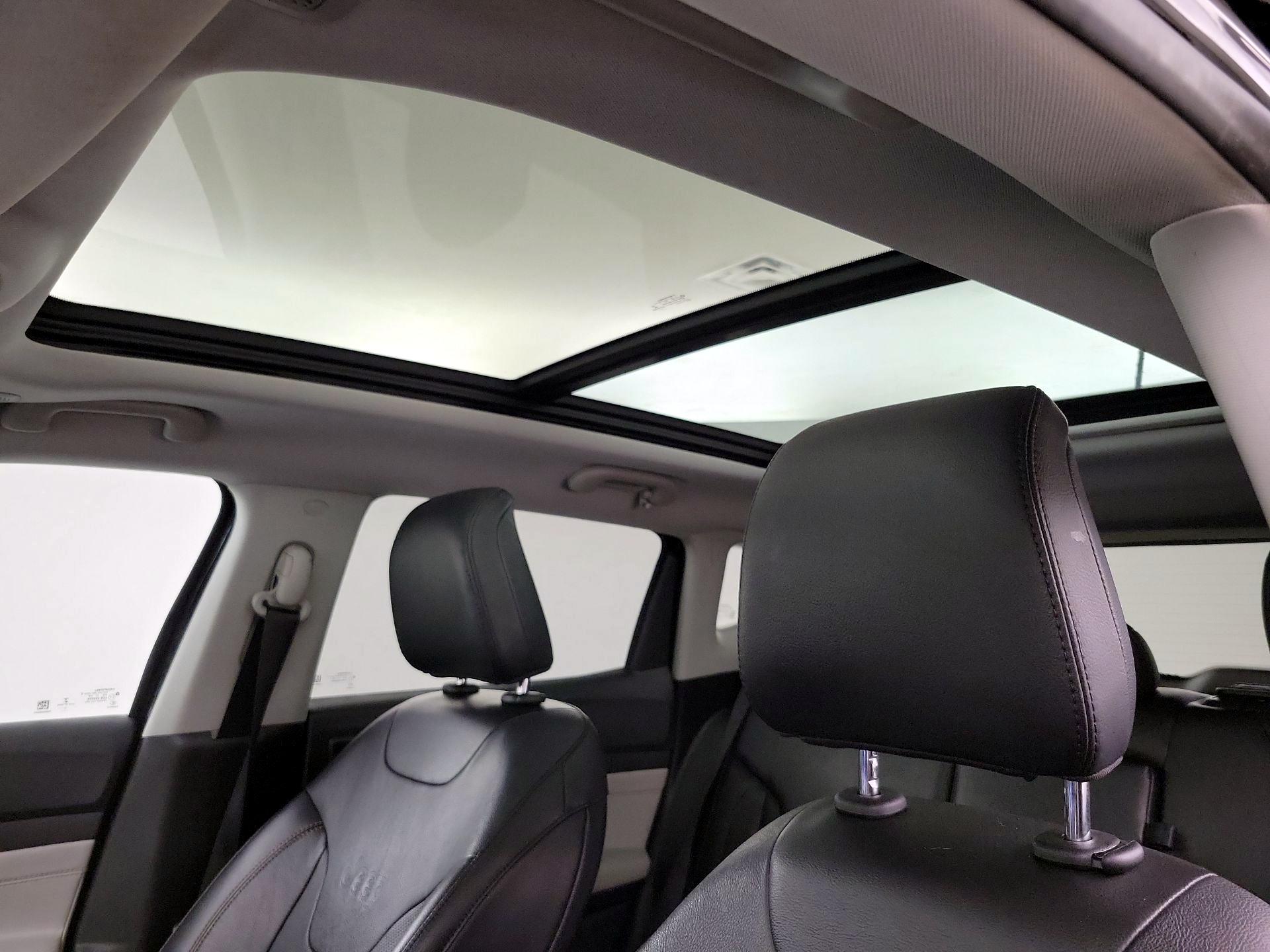 Thumbnail: 2022 Jeep Compass - 19