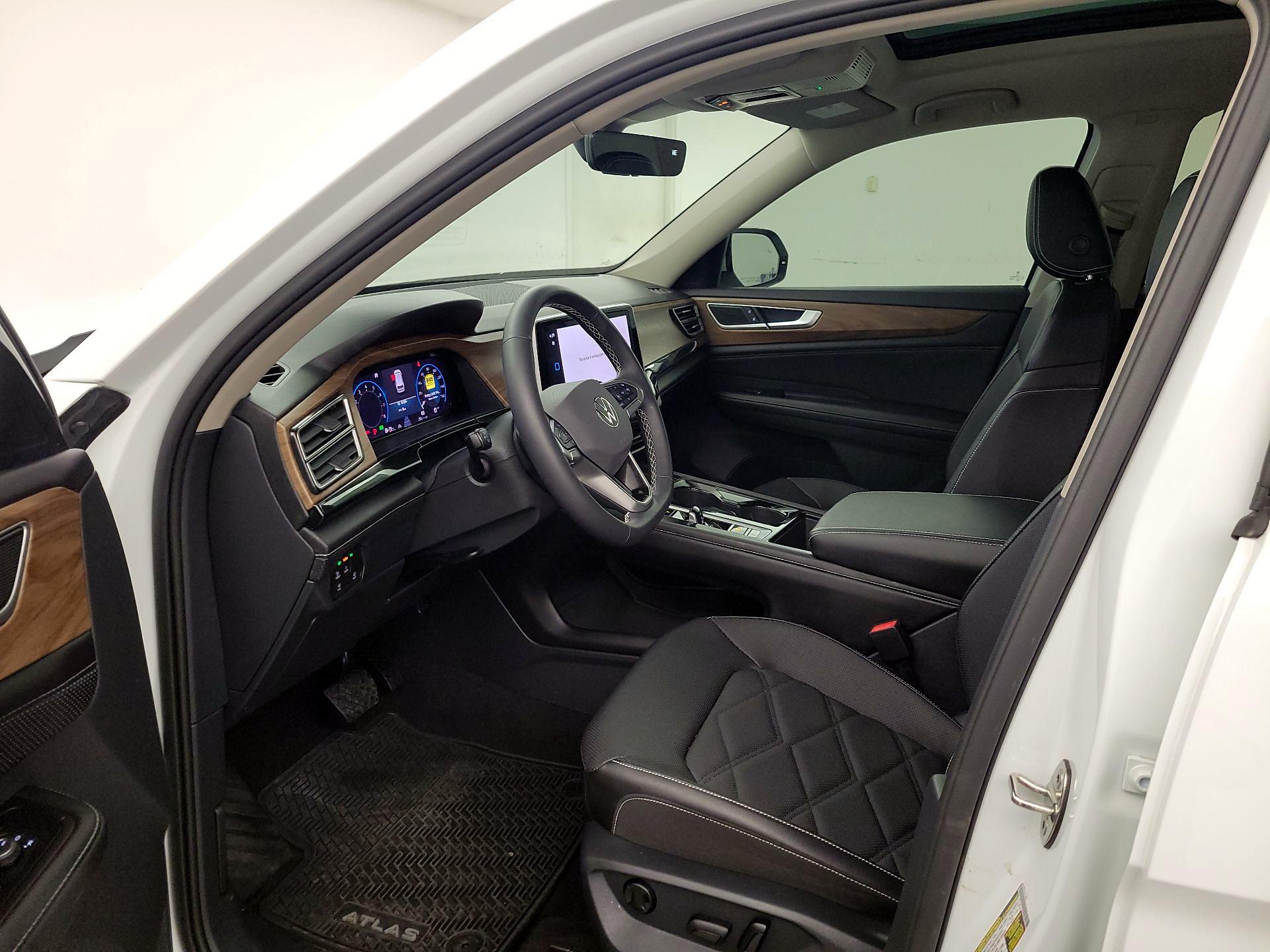 Thumbnail: 2024 Volkswagen Atlas - 11