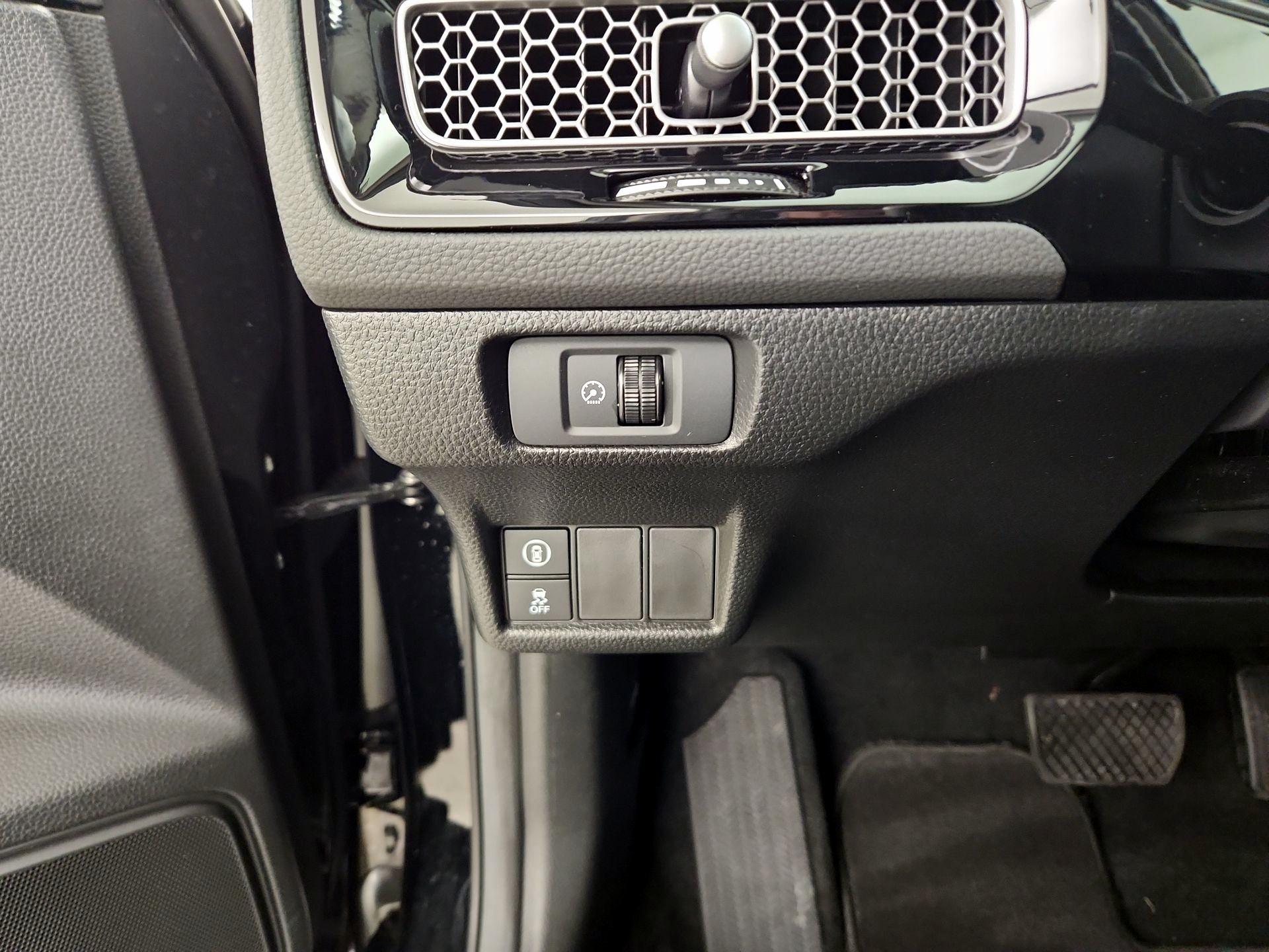 Thumbnail: 2024 Honda Civic - 13