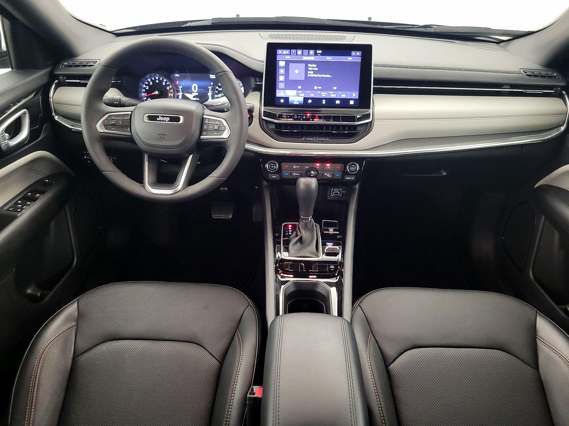 Thumbnail: 2023 Jeep Compass - 9