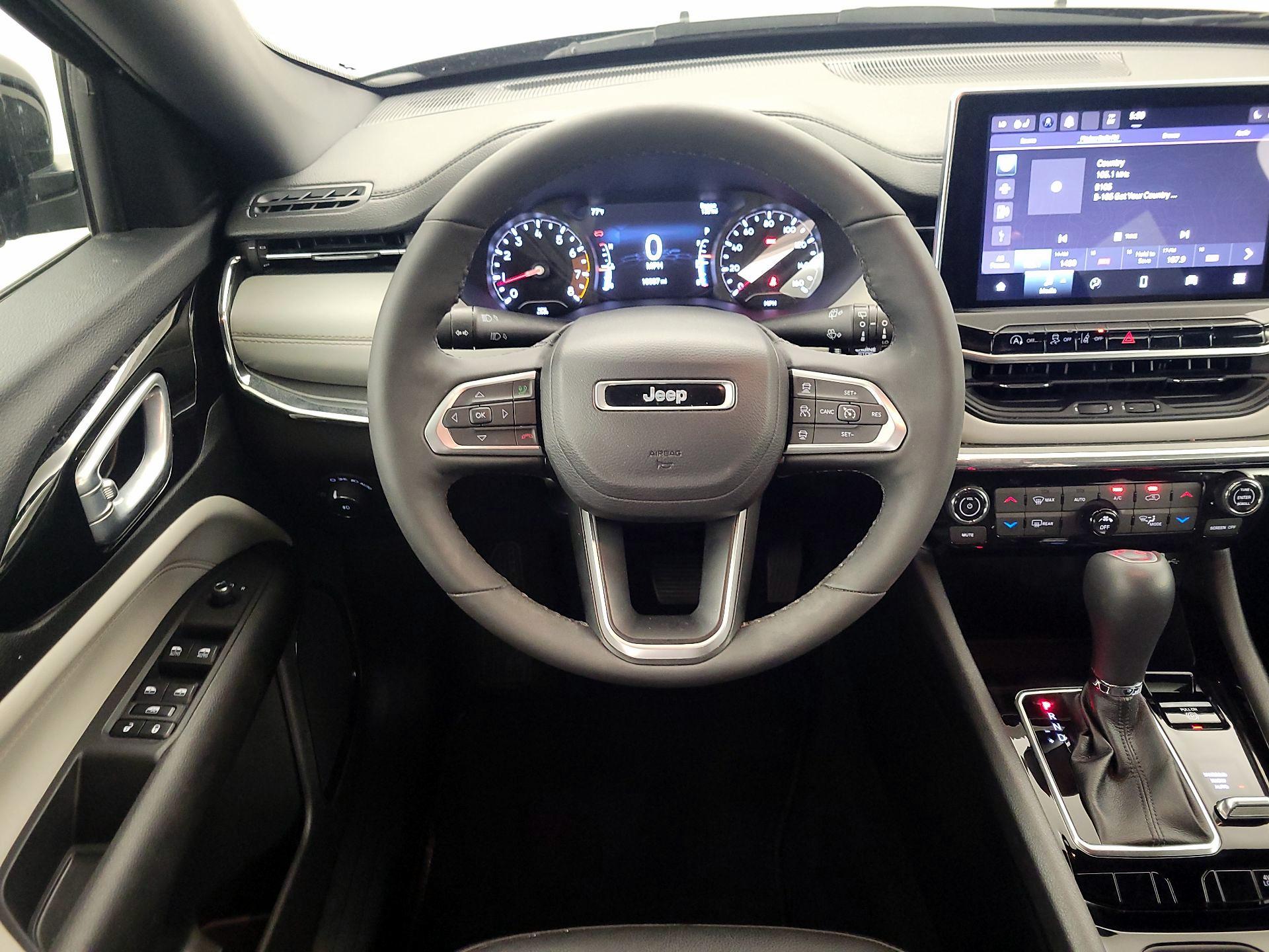 Thumbnail: 2023 Jeep Compass - 10