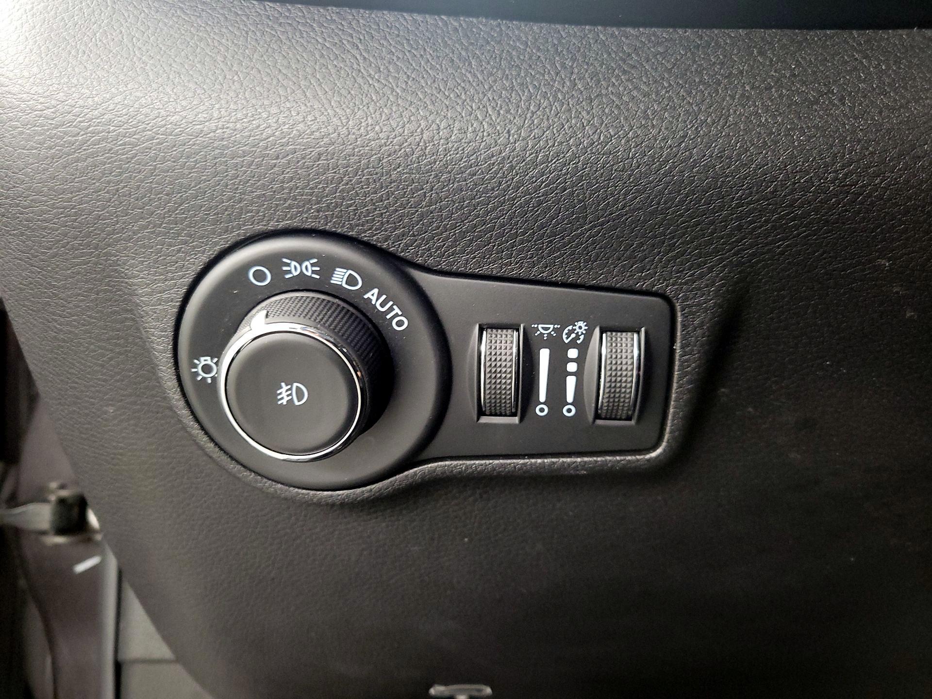 Thumbnail: 2023 Jeep Compass - 13