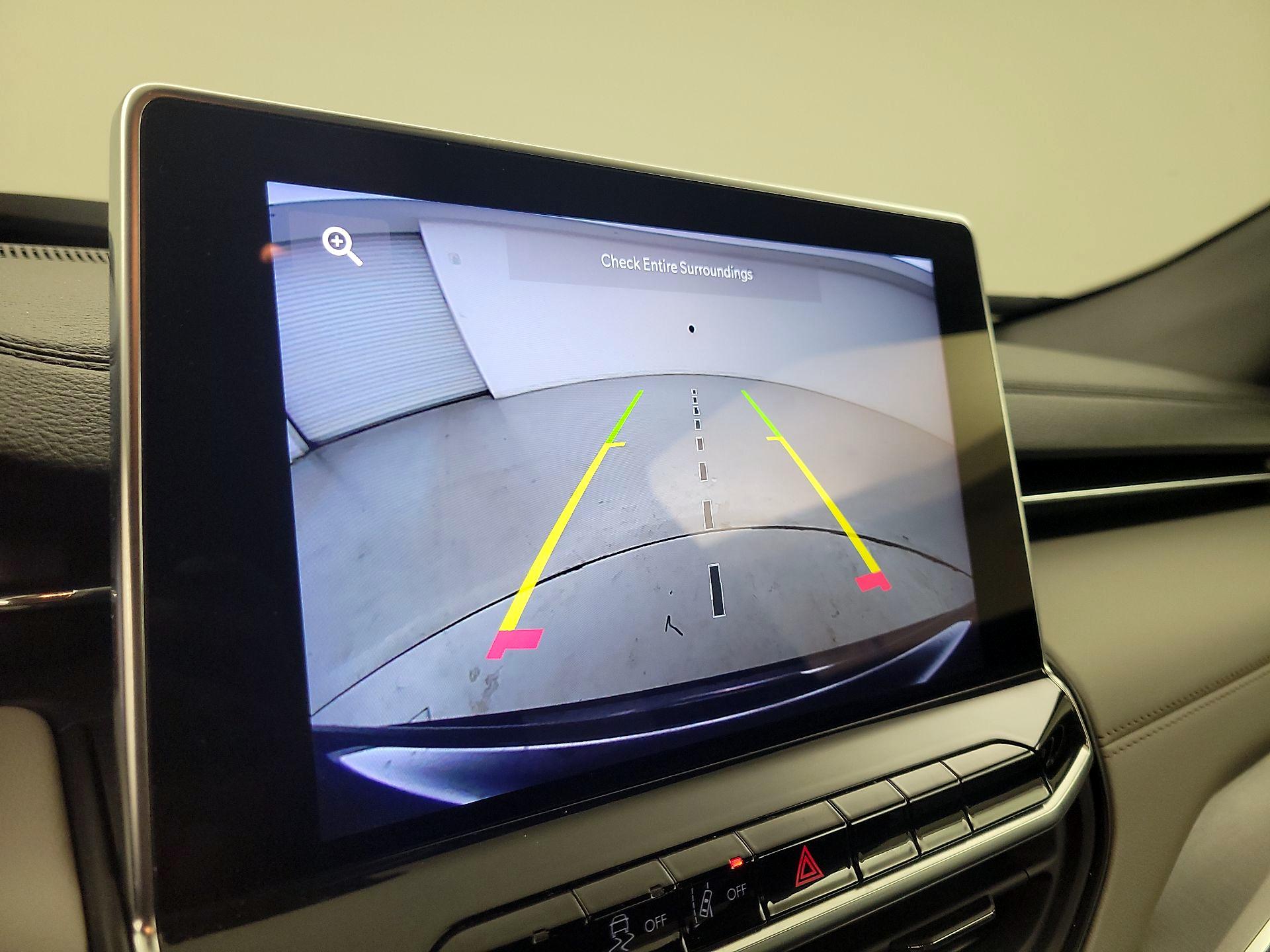 Thumbnail: 2023 Jeep Compass - 14