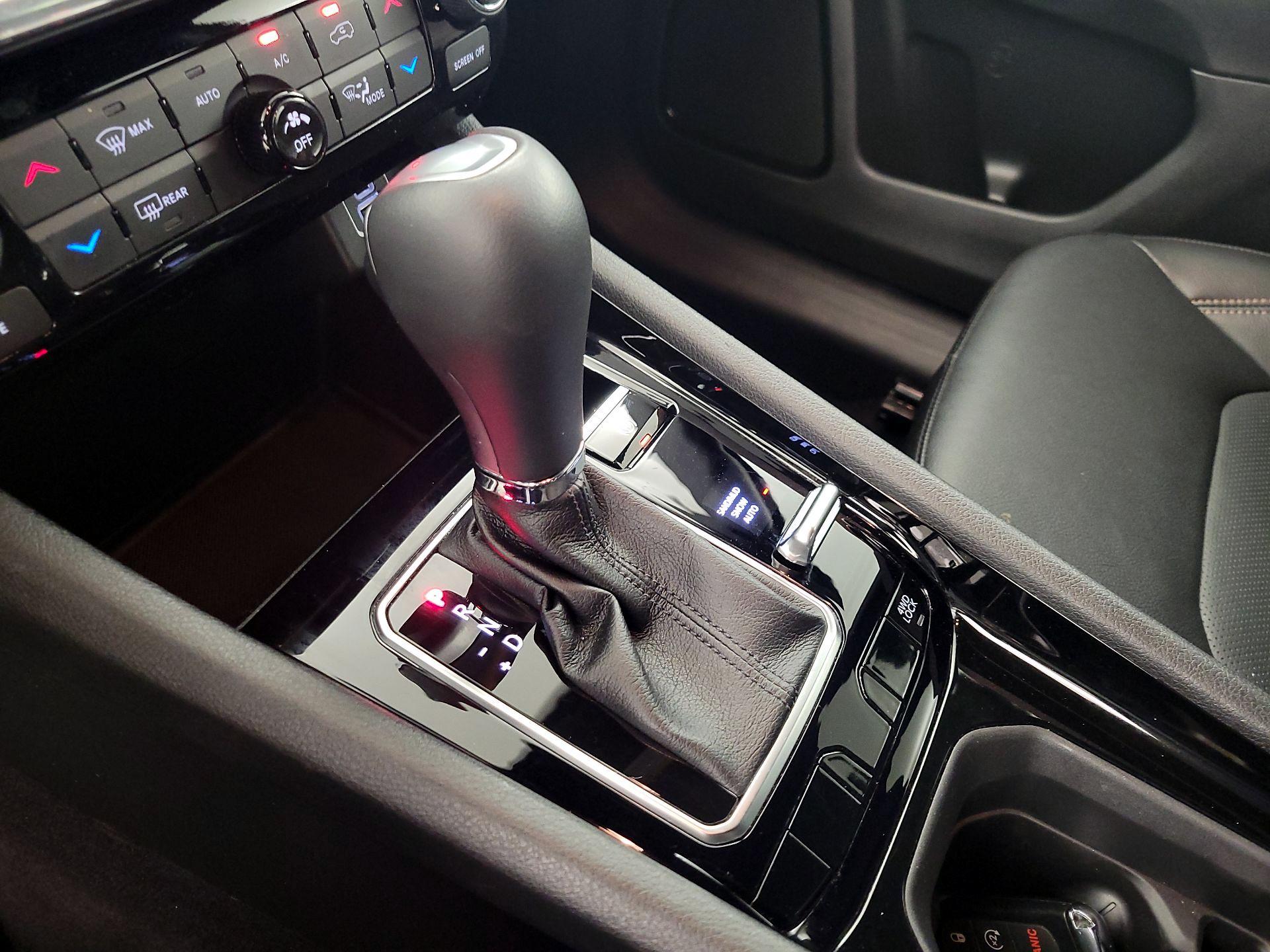 Thumbnail: 2023 Jeep Compass - 17