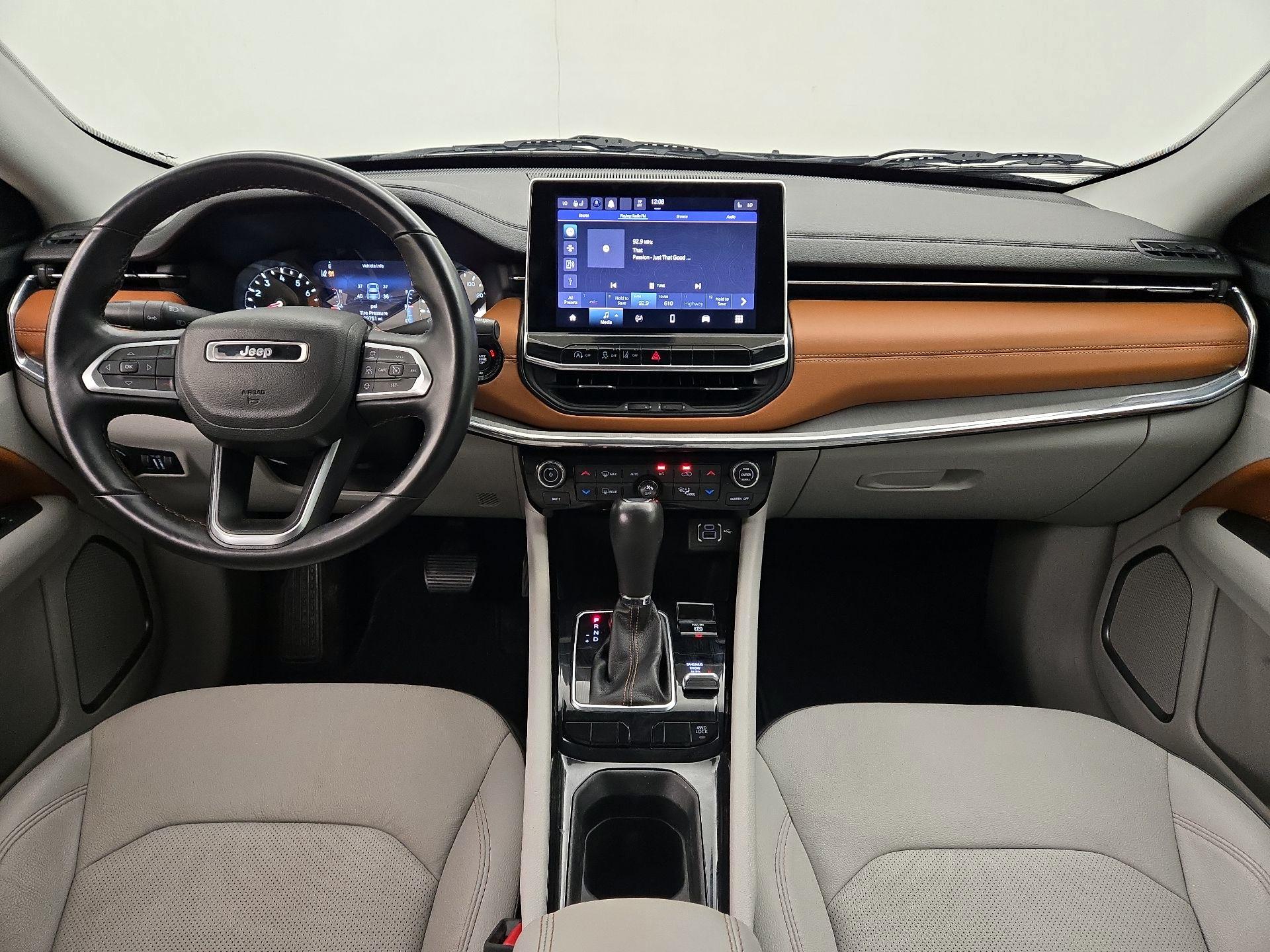 Thumbnail: 2022 Jeep Compass - 9