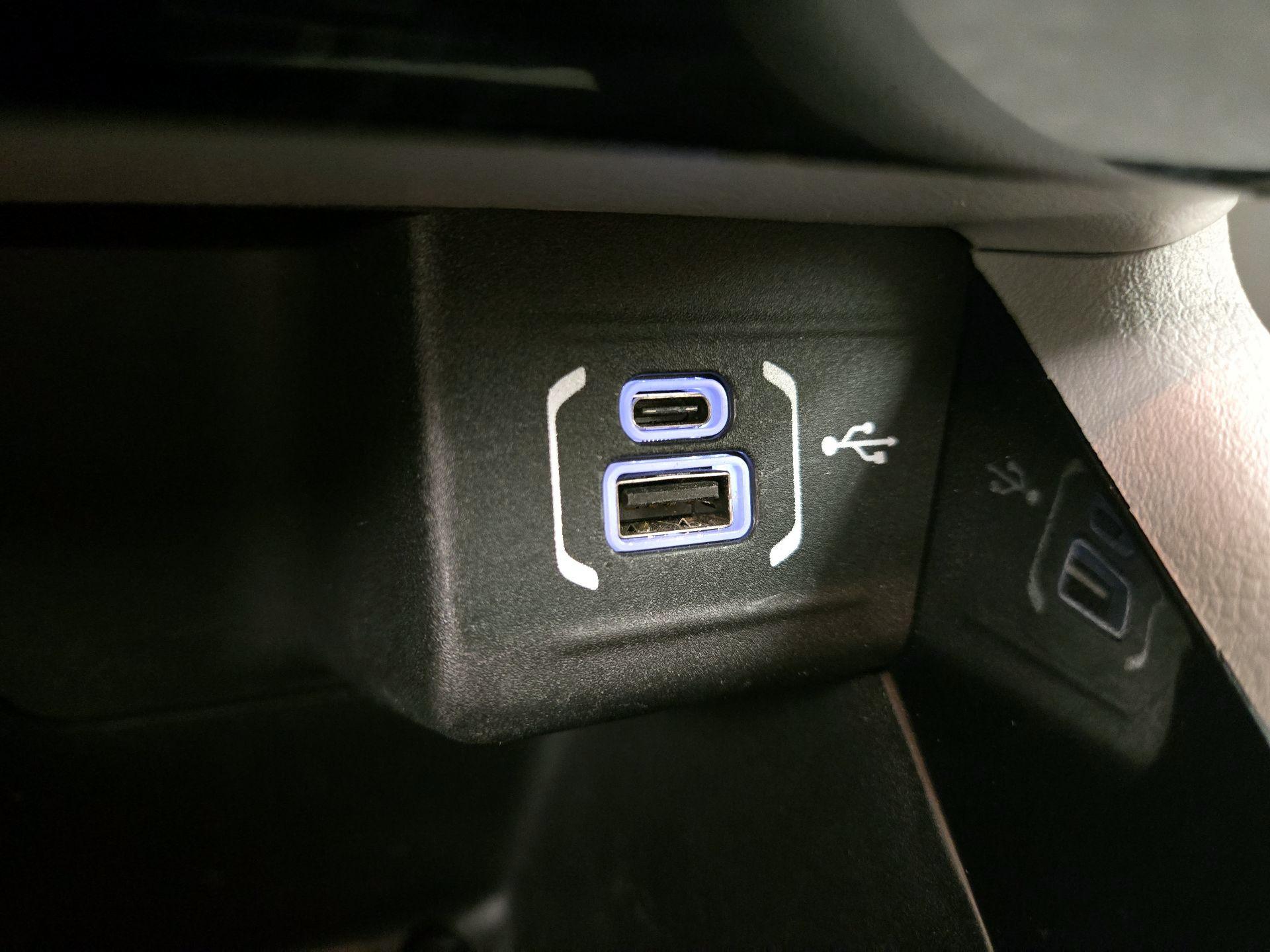 Thumbnail: 2022 Jeep Compass - 18