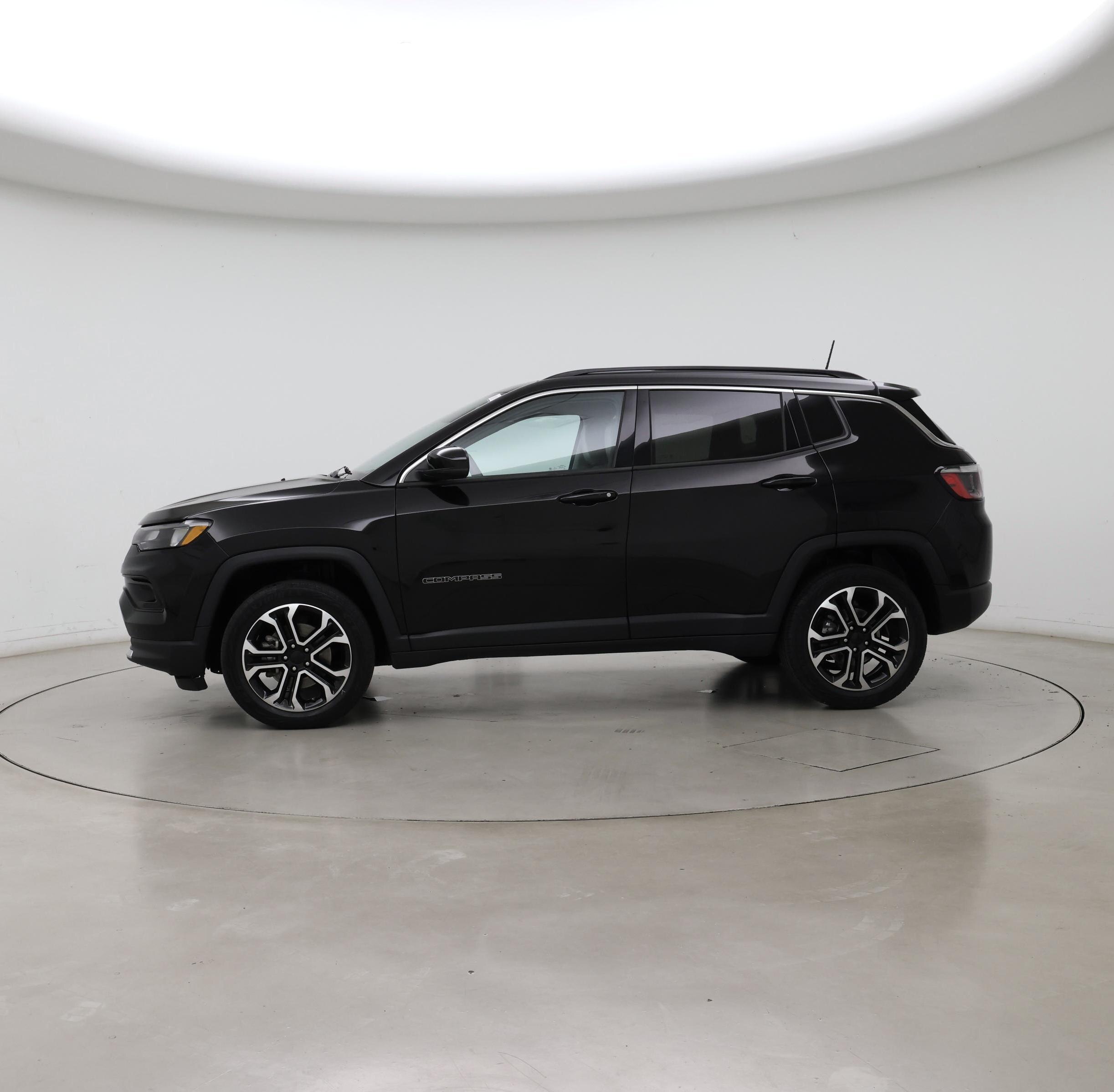 Thumbnail: 2022 Jeep Compass - 3