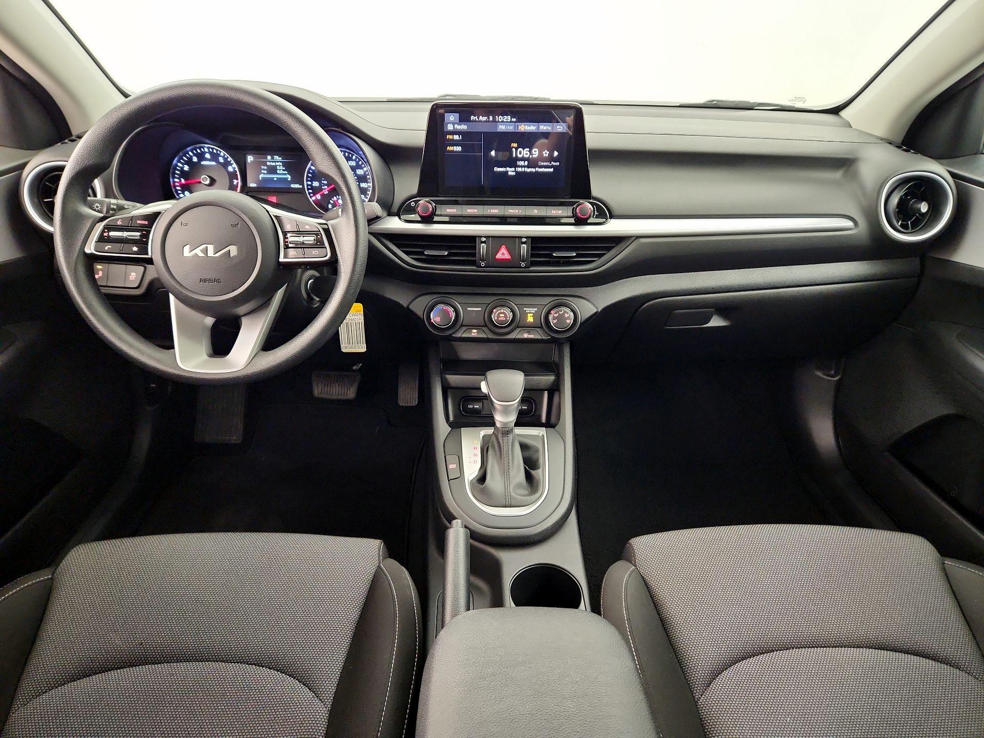 Thumbnail: 2023 Kia Forte - 9