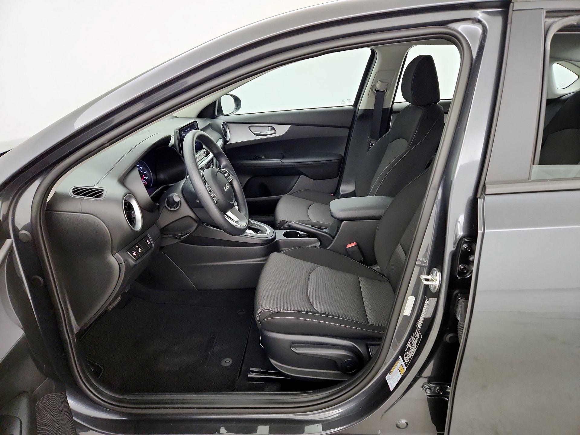 Thumbnail: 2023 Kia Forte - 11