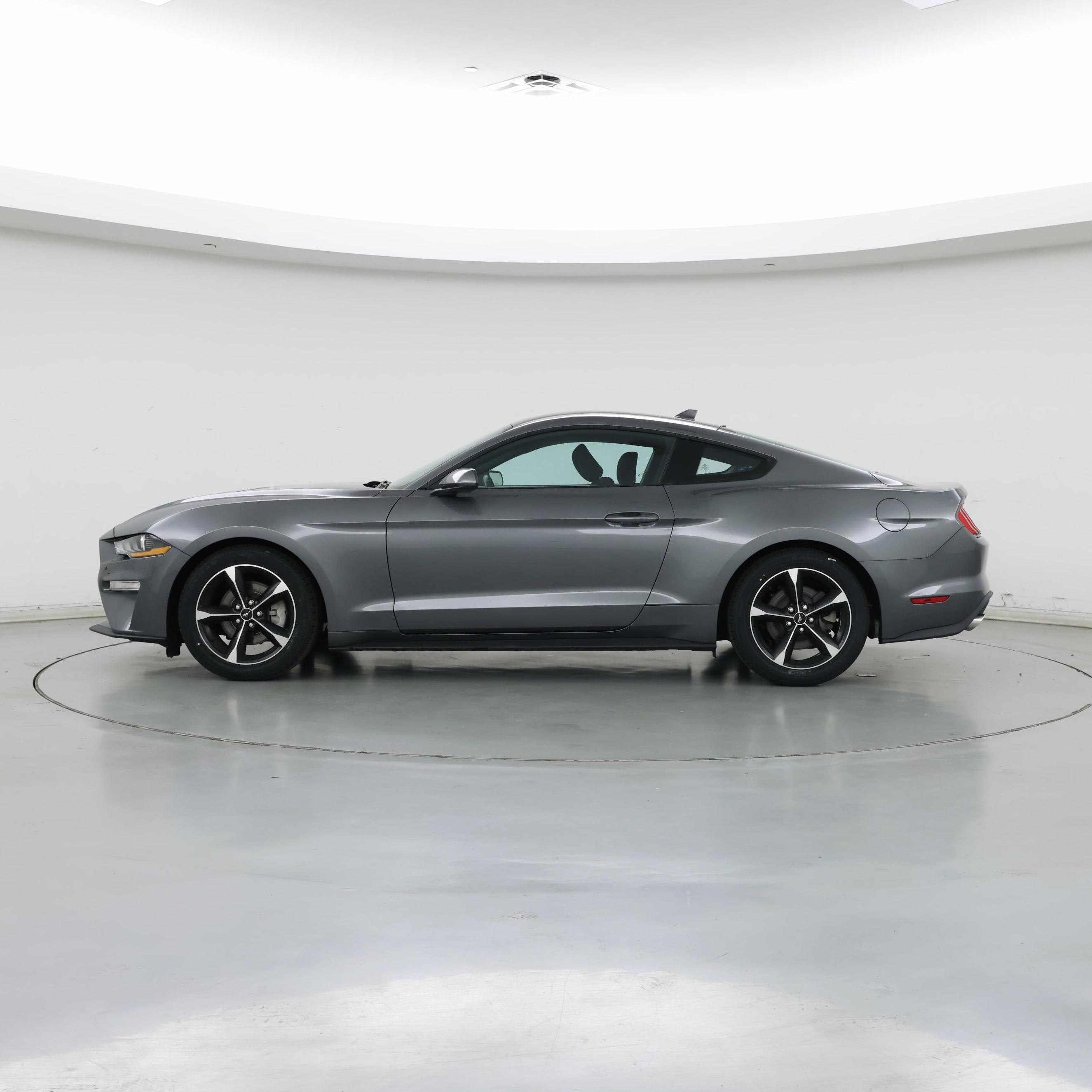 Thumbnail: 2022 Ford Mustang - 3