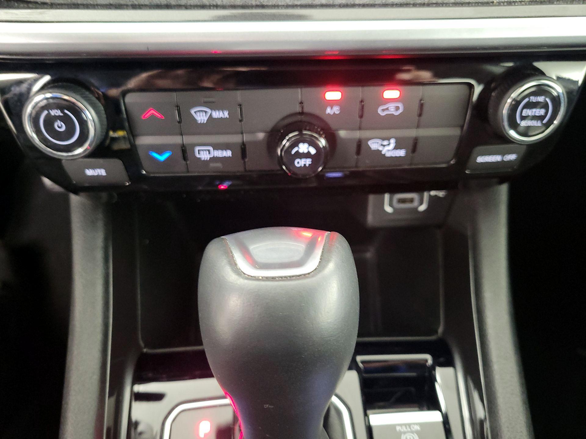 Thumbnail: 2022 Jeep Compass - 16