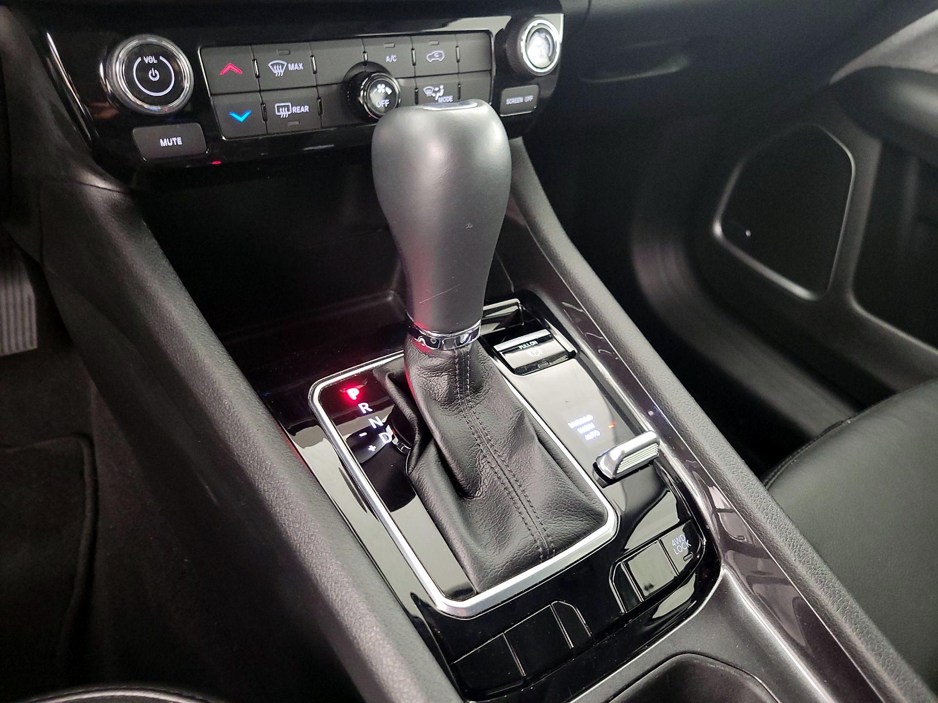 Thumbnail: 2022 Jeep Compass - 17