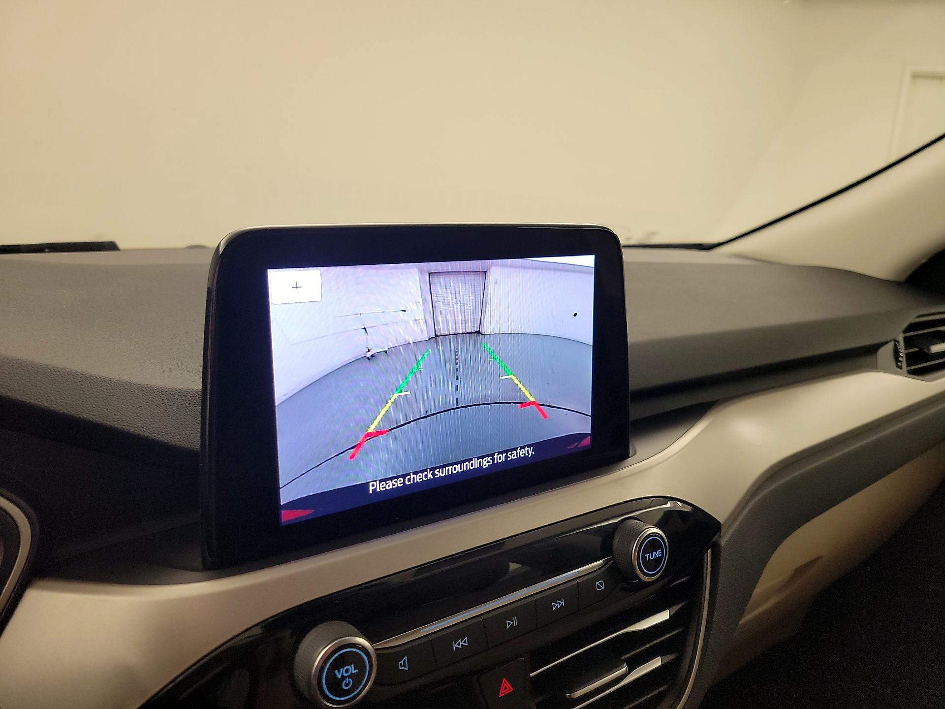 Thumbnail: 2022 Ford Escape - 14