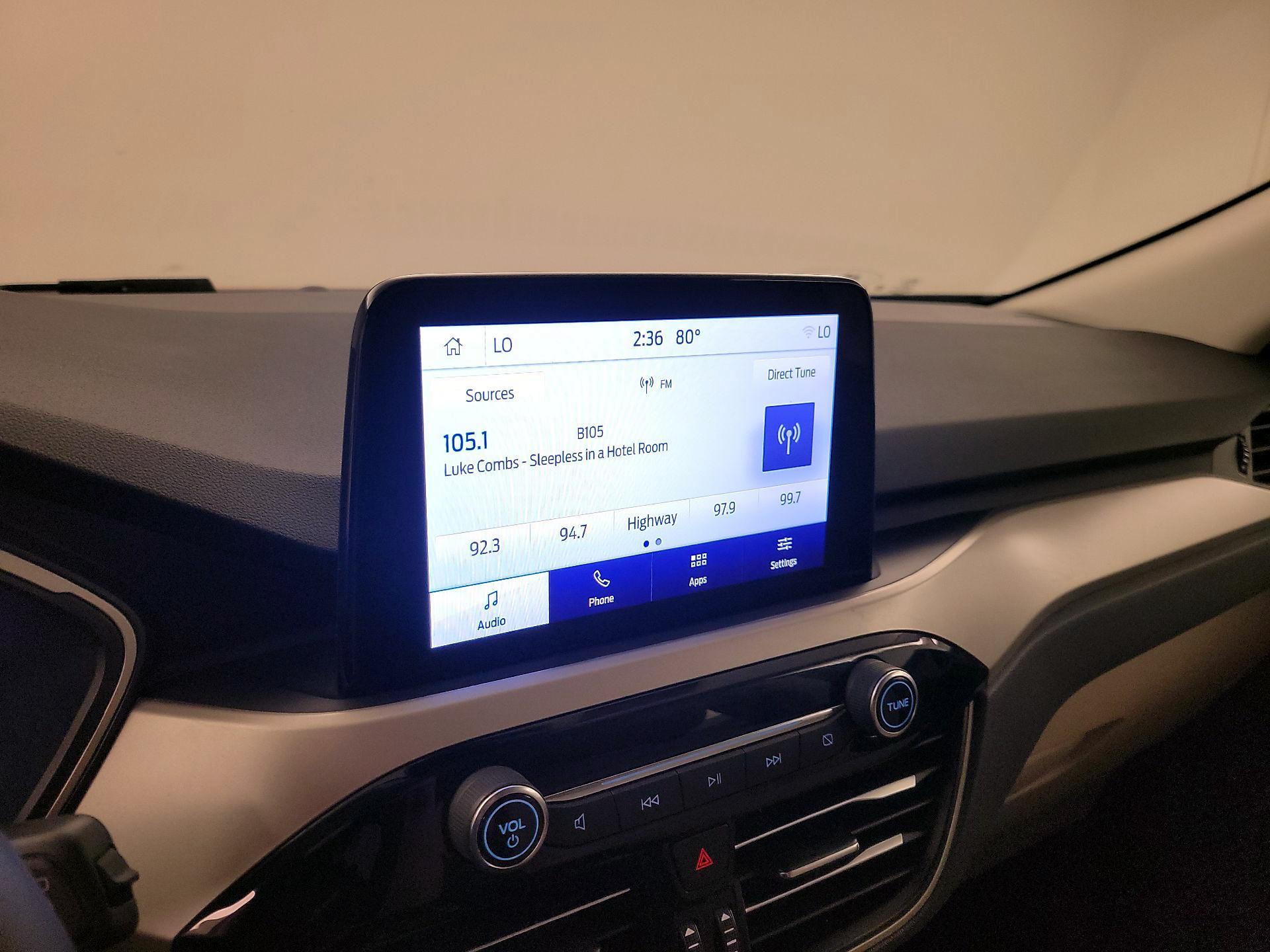 Thumbnail: 2022 Ford Escape - 15