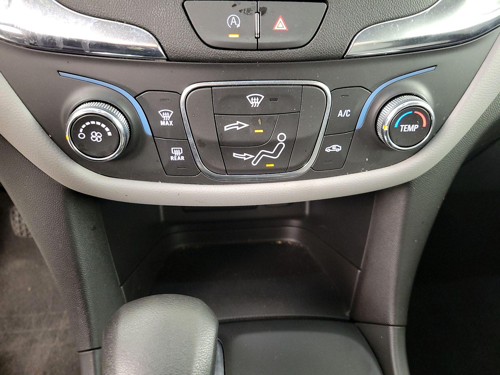 Thumbnail: 2023 Chevrolet Equinox - 17