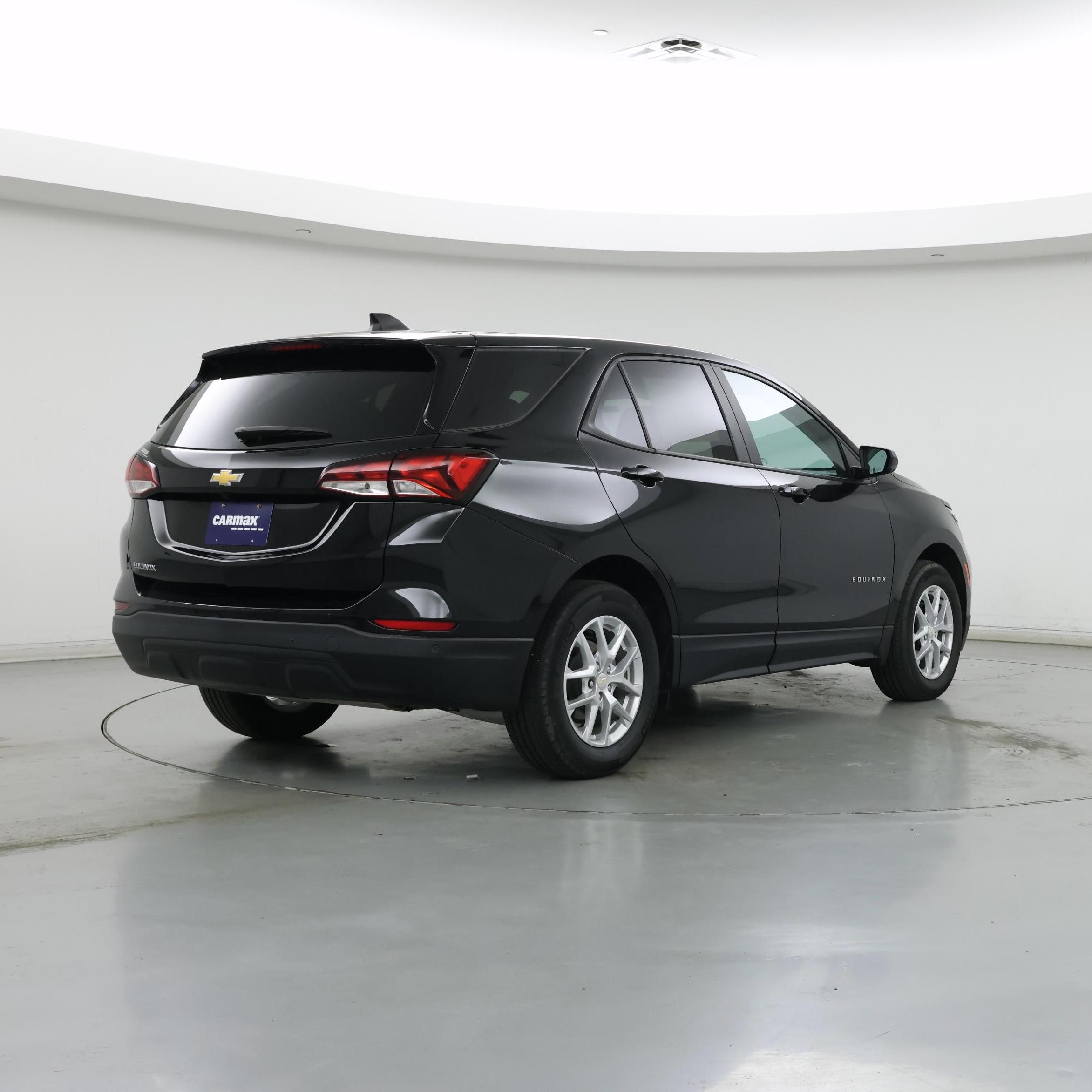 Thumbnail: 2023 Chevrolet Equinox - 8