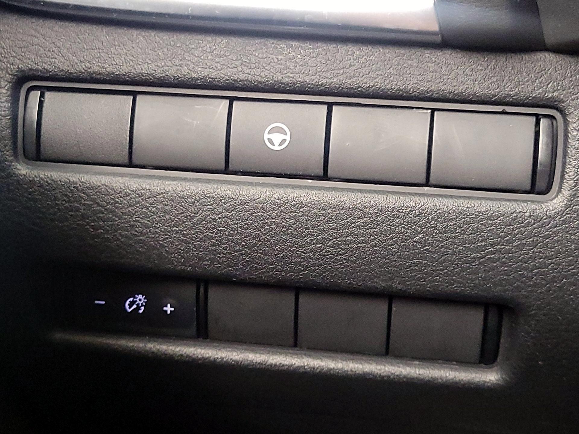 Thumbnail: 2021 Nissan Rogue - 13