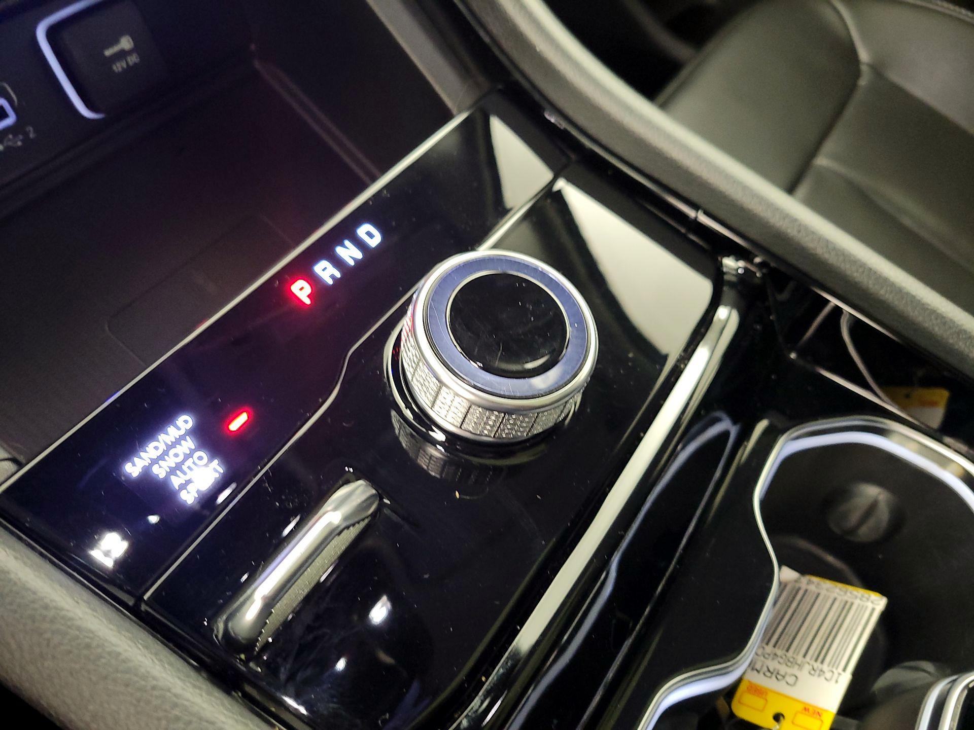 Thumbnail: 2023 Jeep Grand Cherokee - 18