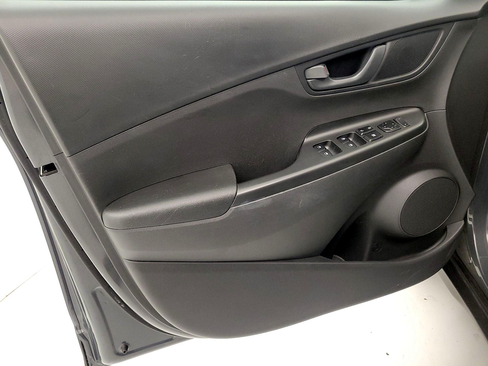 Thumbnail: 2023 Hyundai Kona - 12