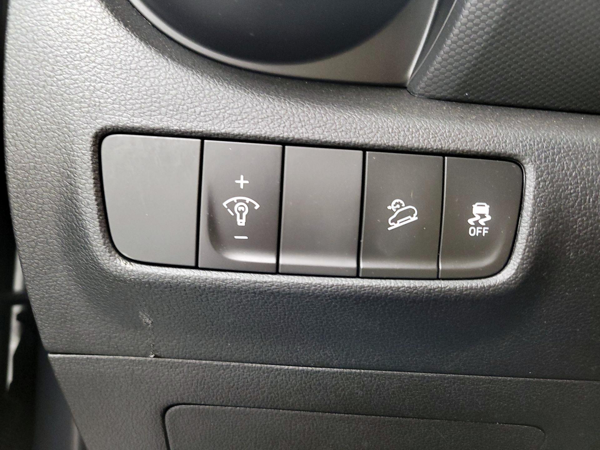 Thumbnail: 2023 Hyundai Kona - 13