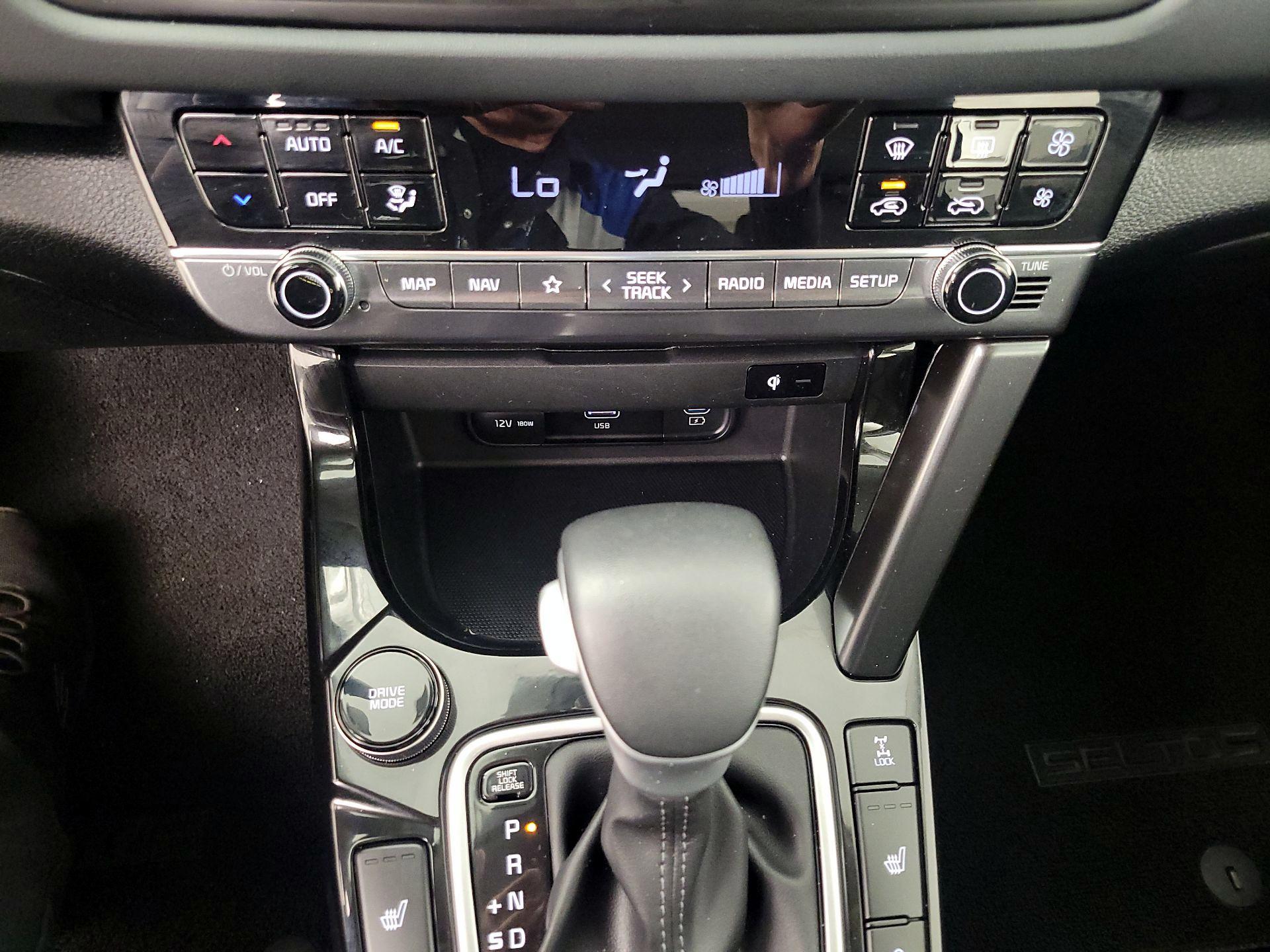 Thumbnail: 2024 Kia Seltos - 17