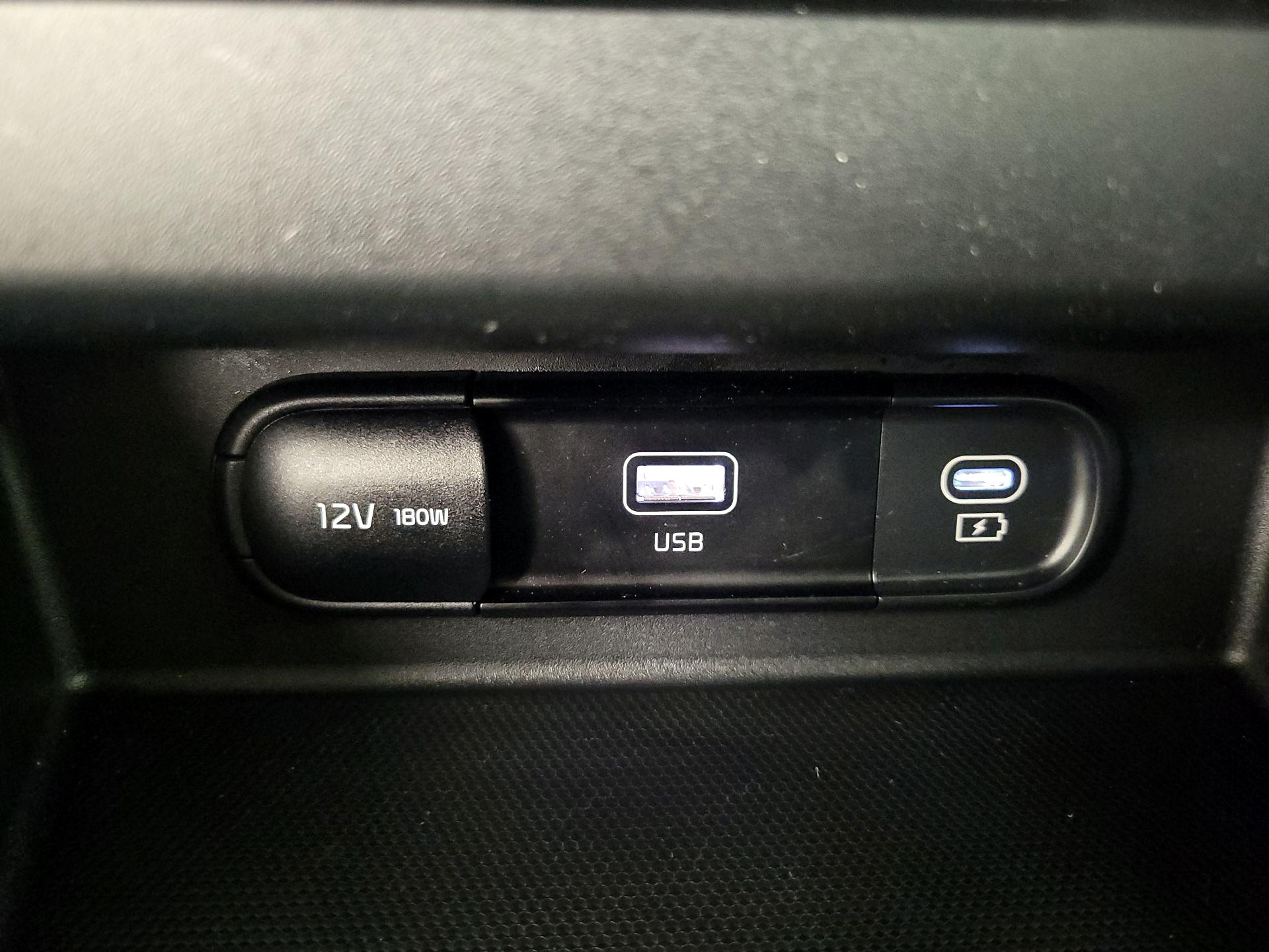 Thumbnail: 2024 Kia Seltos - 19