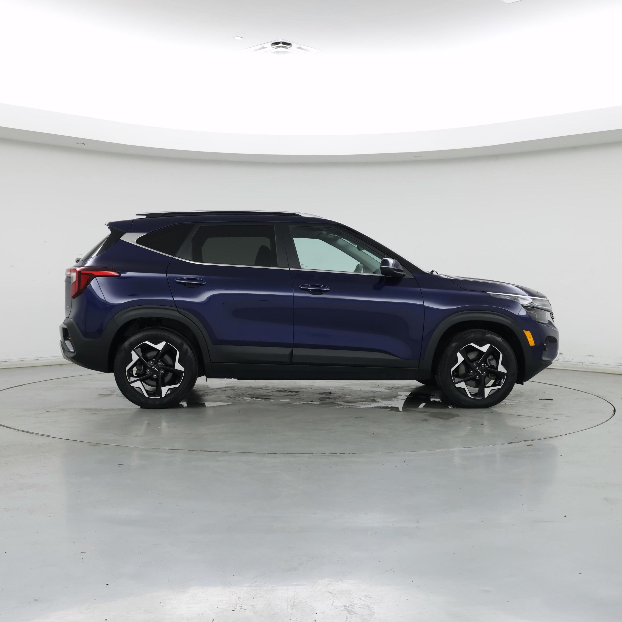 Thumbnail: 2024 Kia Seltos - 7