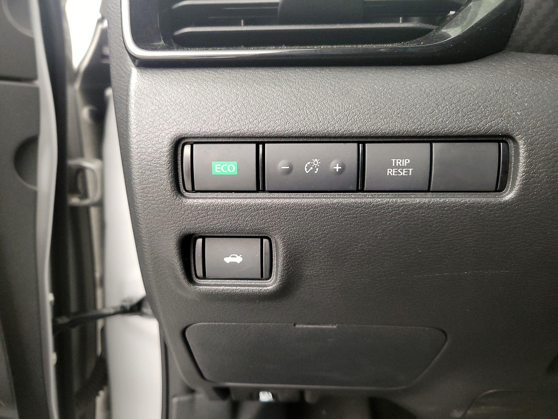 Thumbnail: 2021 Nissan Sentra - 13