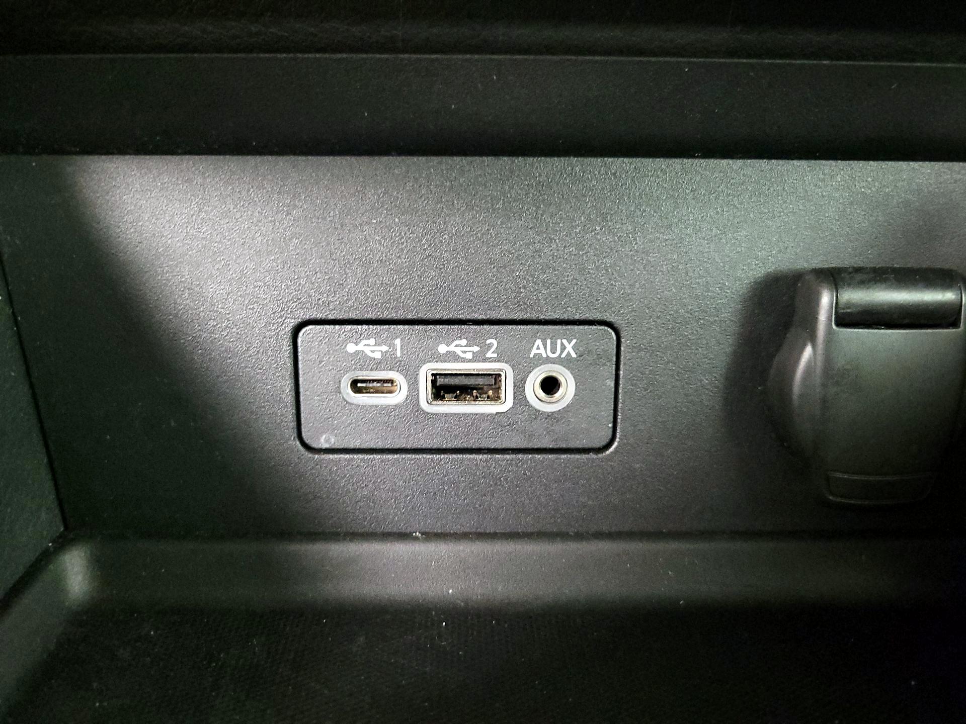 Thumbnail: 2021 Nissan Sentra - 18