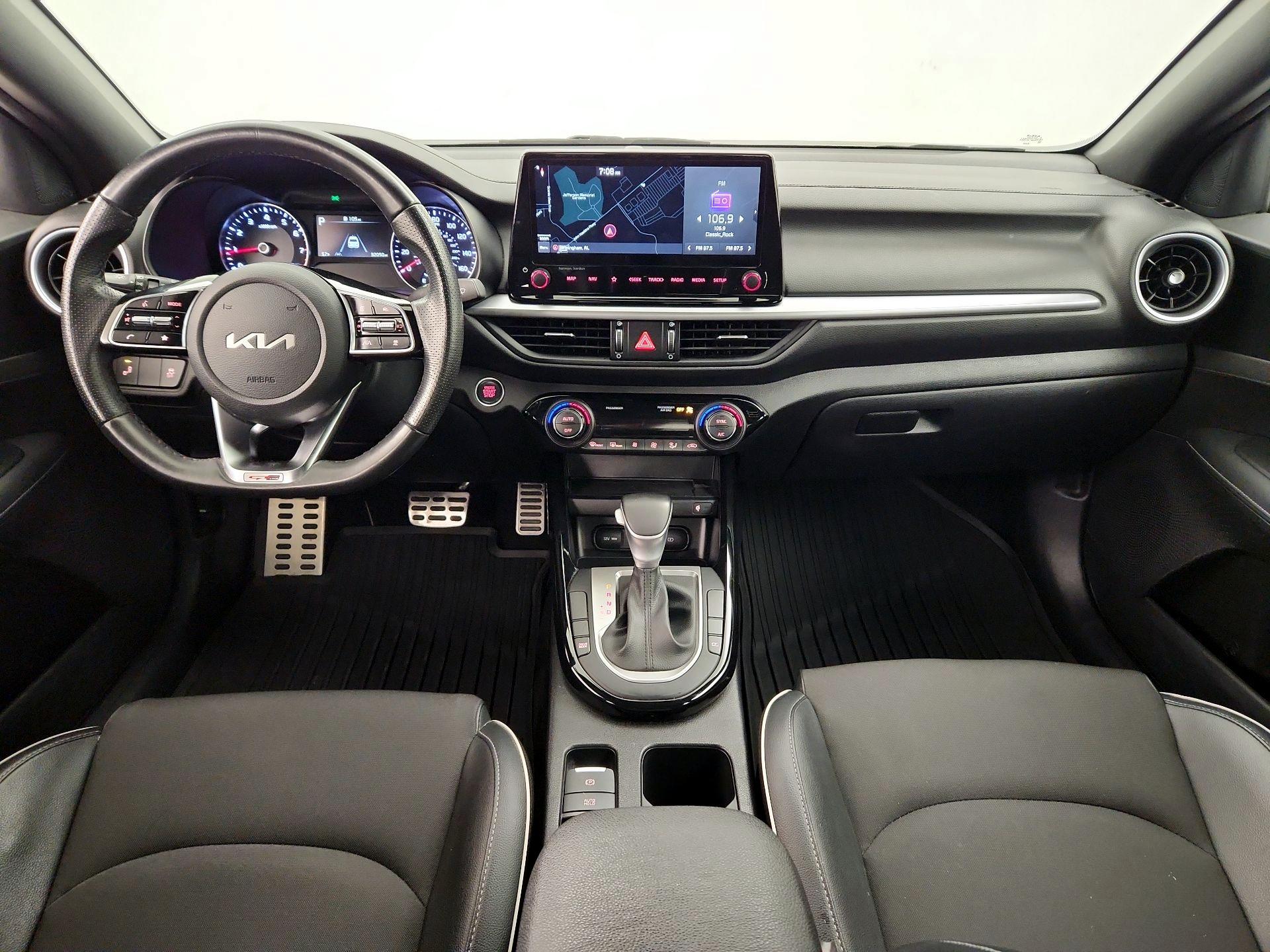 Thumbnail: 2022 Kia Forte - 9