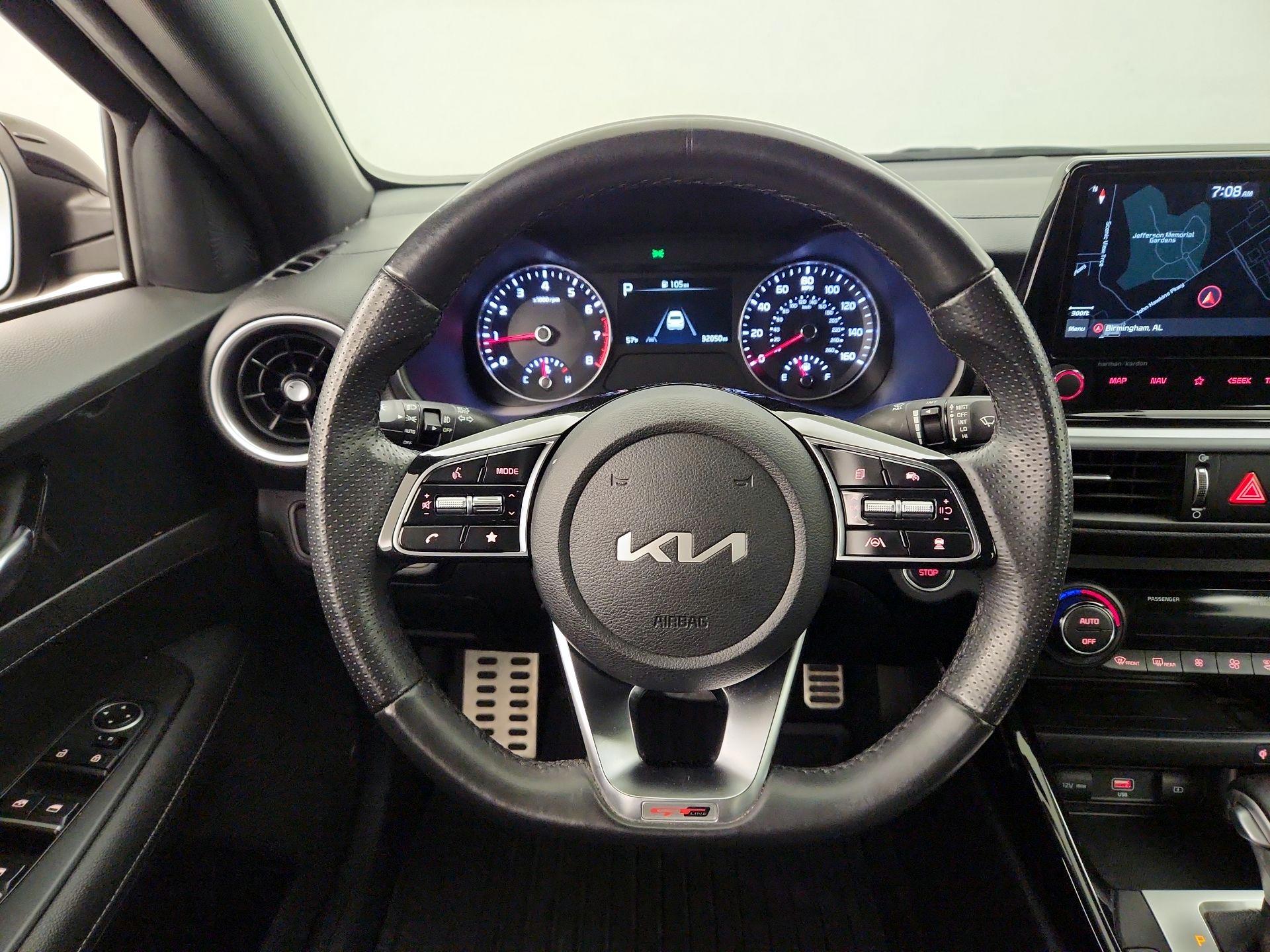 Thumbnail: 2022 Kia Forte - 10