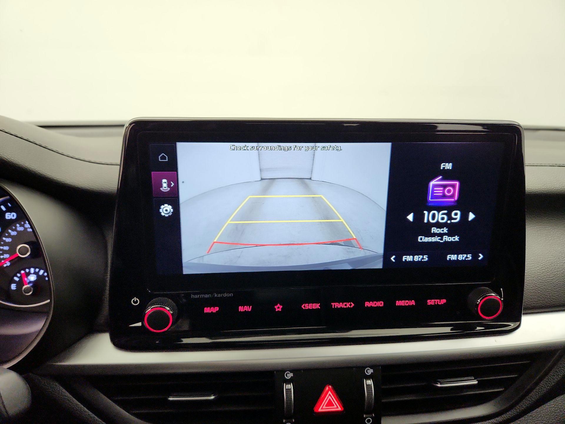 Thumbnail: 2022 Kia Forte - 15