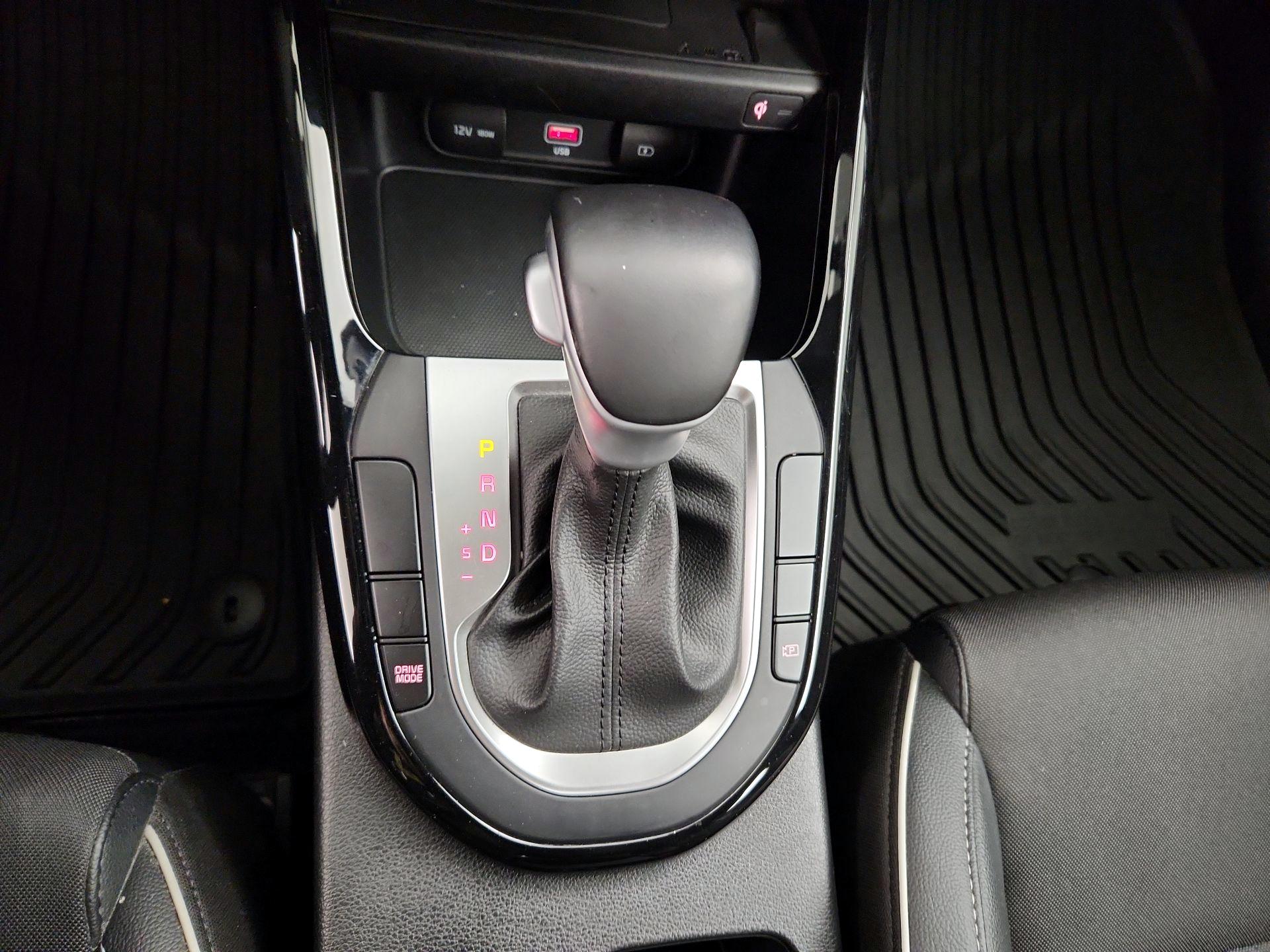 Thumbnail: 2022 Kia Forte - 18